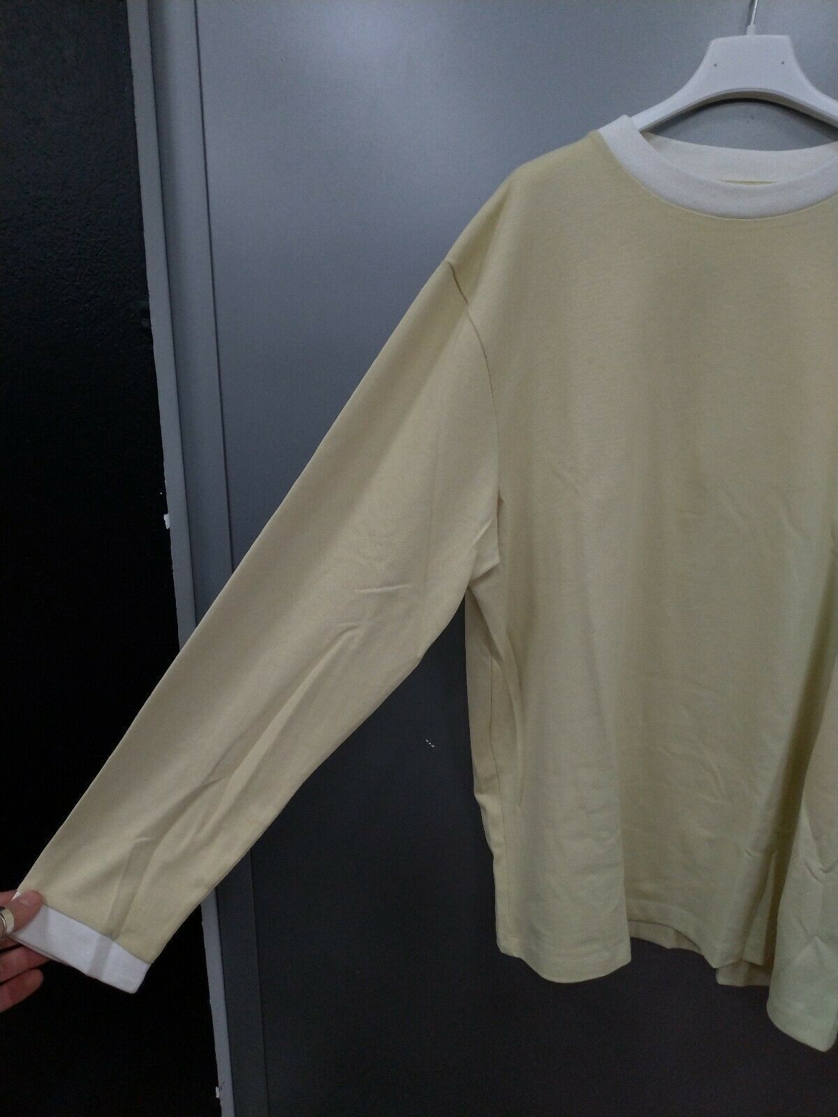 Acne Studios FN-MN-TSHI00042 LS T in Oat Beige Size US S / EU 44-46 / 1 - 3 Thumbnail
