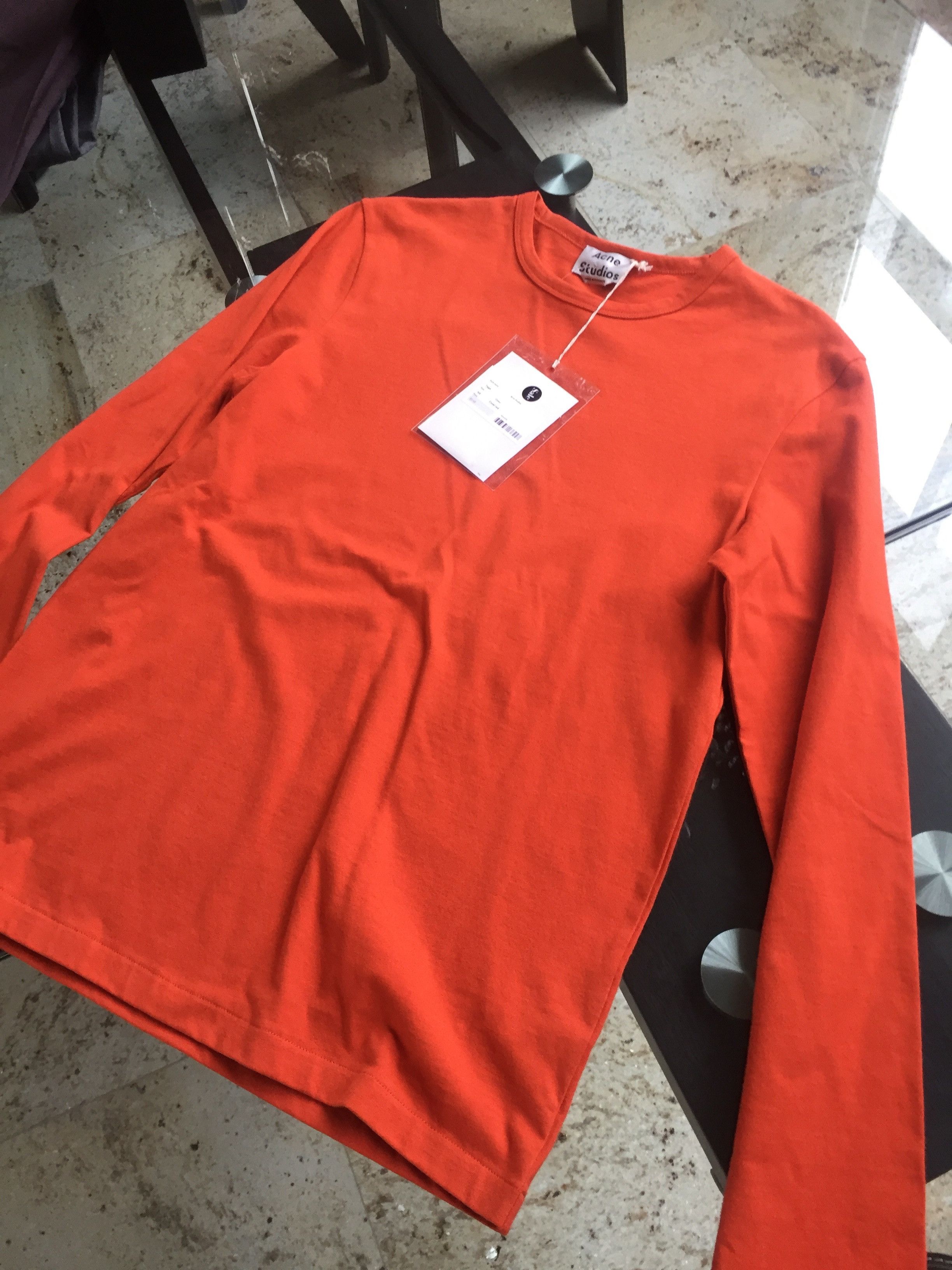 Acne Studios L/S "Tage" Coral Red Tee Size US S / EU 44-46 / 1 - 7 Thumbnail