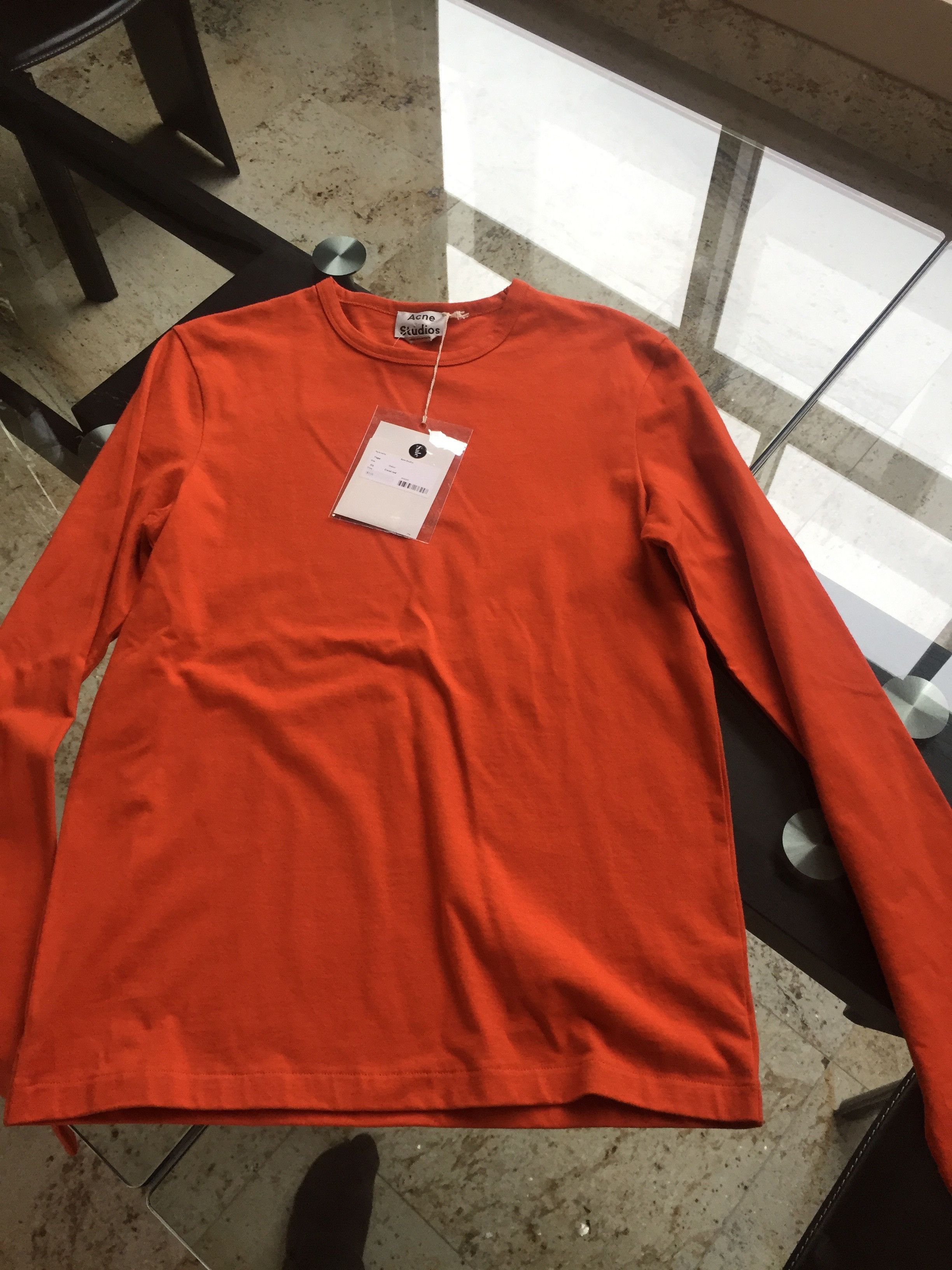 Acne Studios L/S "Tage" Coral Red Tee Size US S / EU 44-46 / 1 - 3 Thumbnail