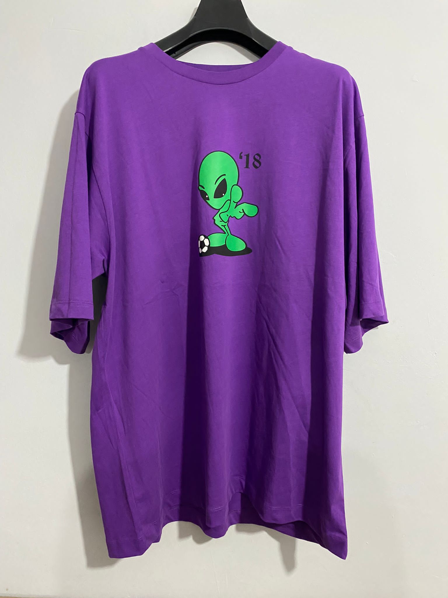 Gosha Rubchinskiy Gosha Rubchinskiy Allien Printed Purple T-Shirt Size US L / EU 52-54 / 3 - 4 Thumbnail