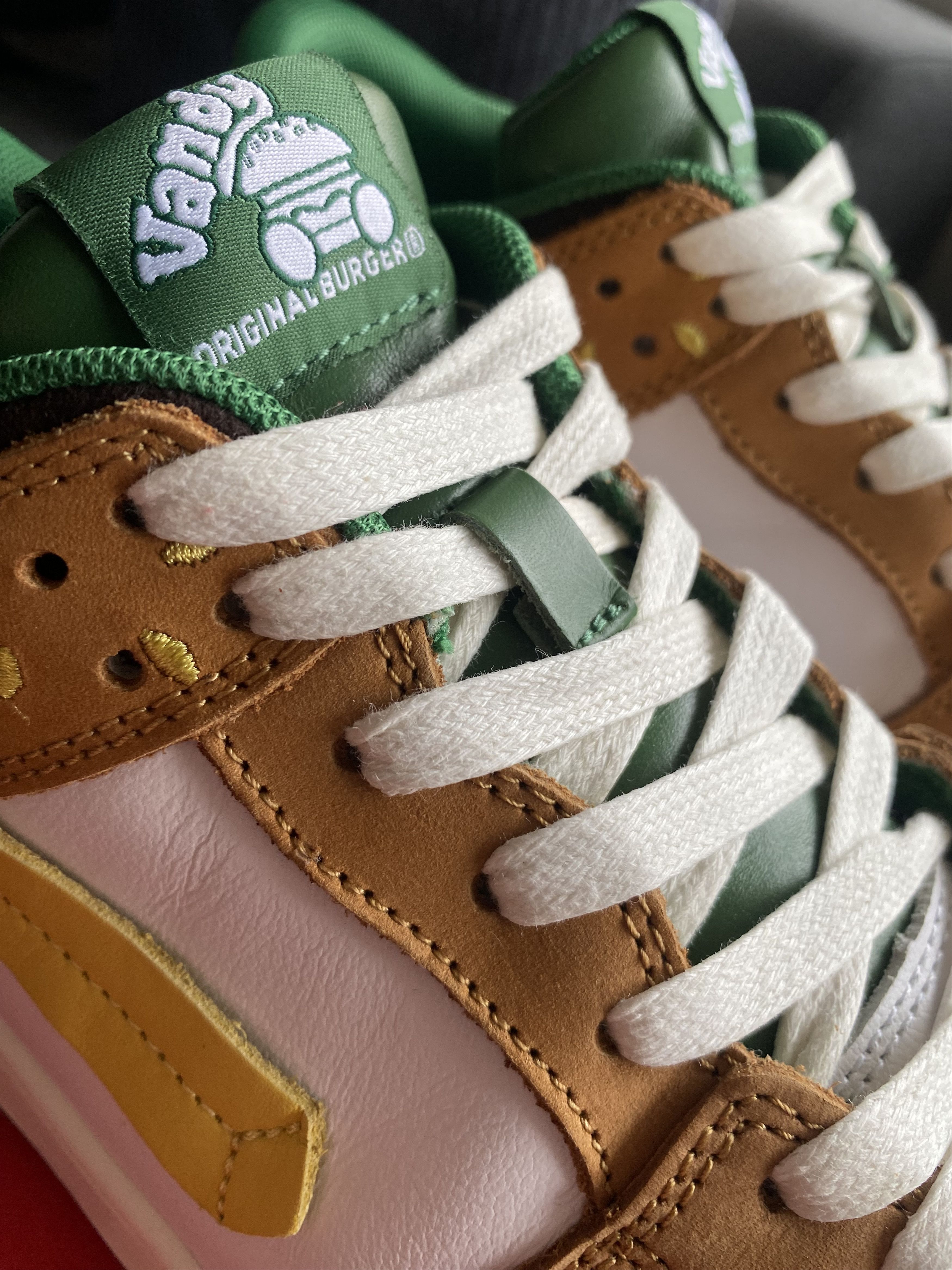 Vandy The Pink Original Burger Dunk Low V1 Size US 9 / EU 42 - 3 Thumbnail