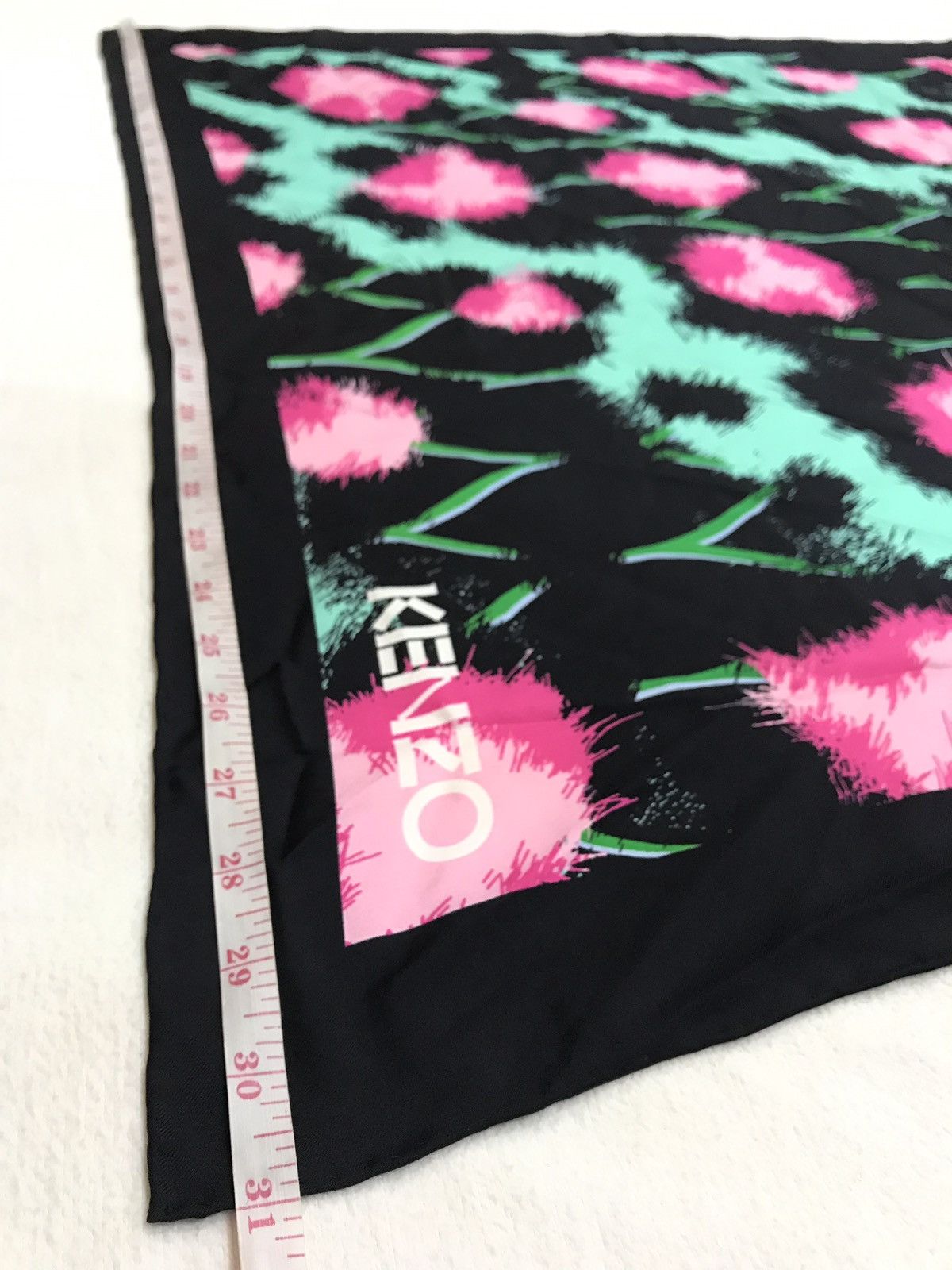 H&M × Kenzo KENZO x H&M SILK SCARF 31”x31” NEAR MINT SCARF STOLE Size ONE SIZE - 4 Thumbnail