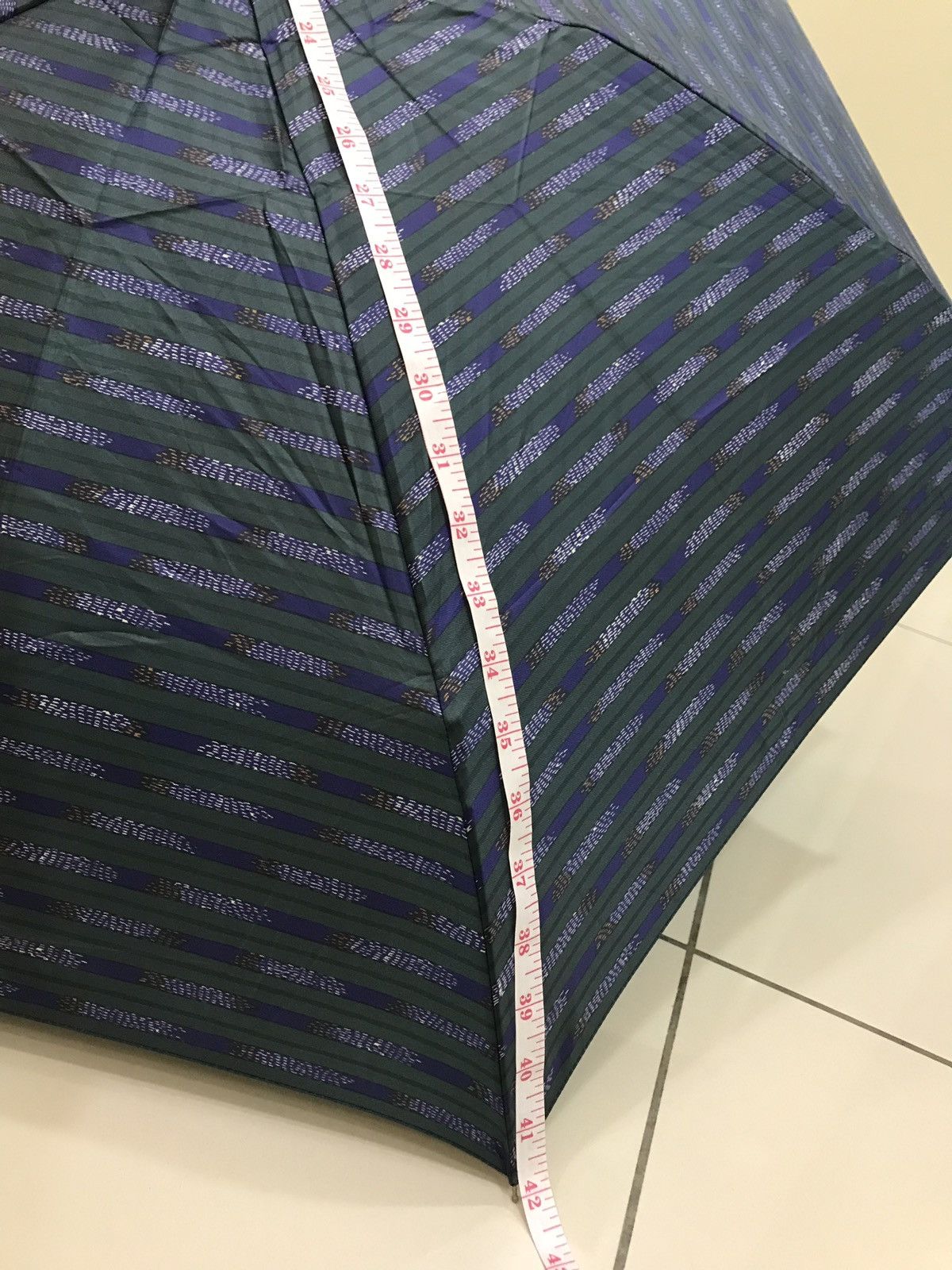Givenchy × Vintage Vintage 90s Givenchy Personal Umbrella Size ONE SIZE - 8 Thumbnail