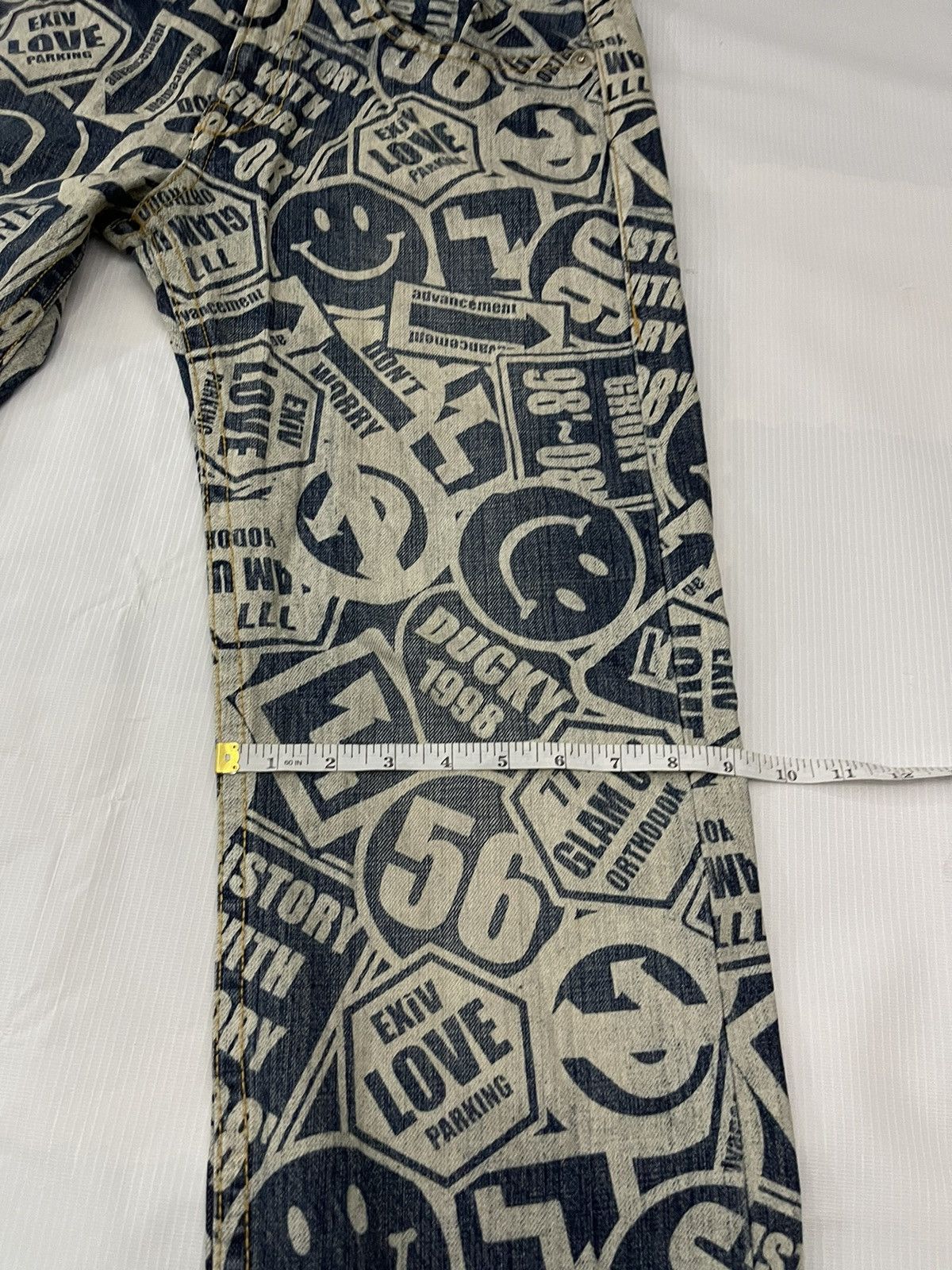 Japanese Brand Full Print Smile Jeans Size US 33 - 9 Thumbnail