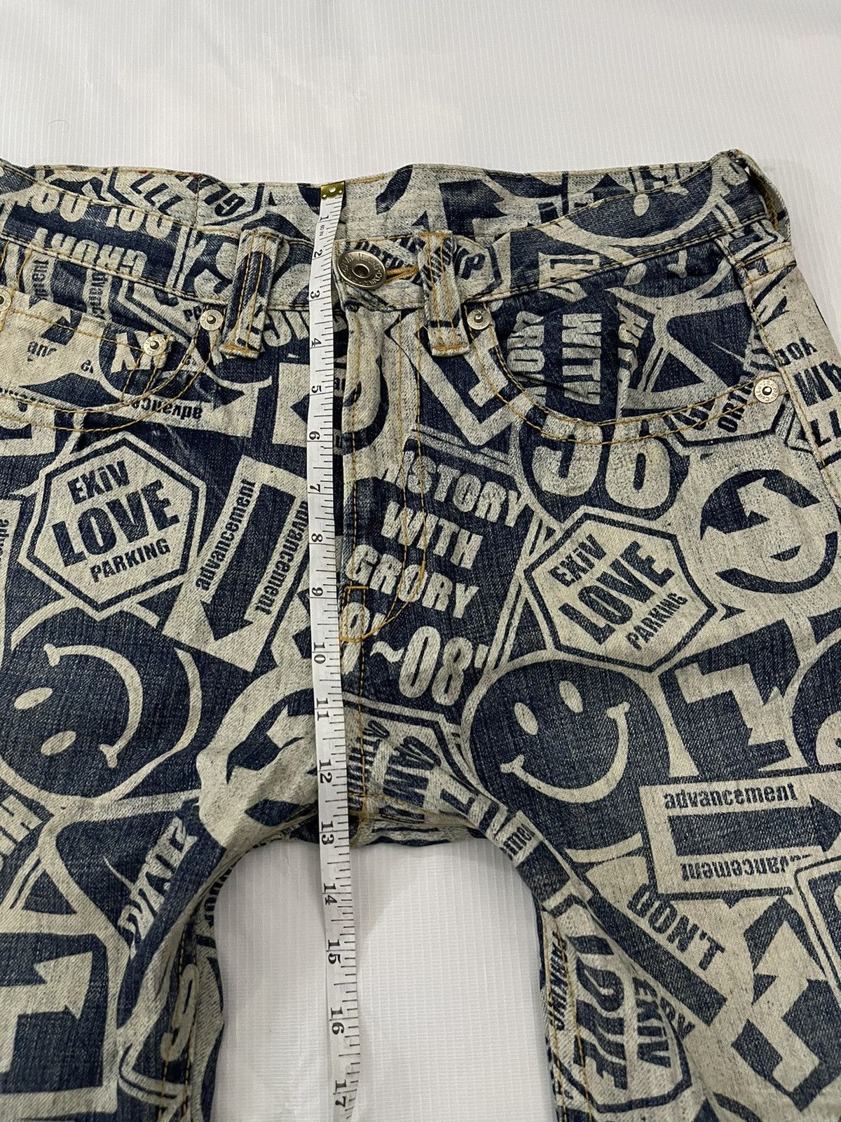 Japanese Brand Full Print Smile Jeans Size US 33 - 7 Thumbnail