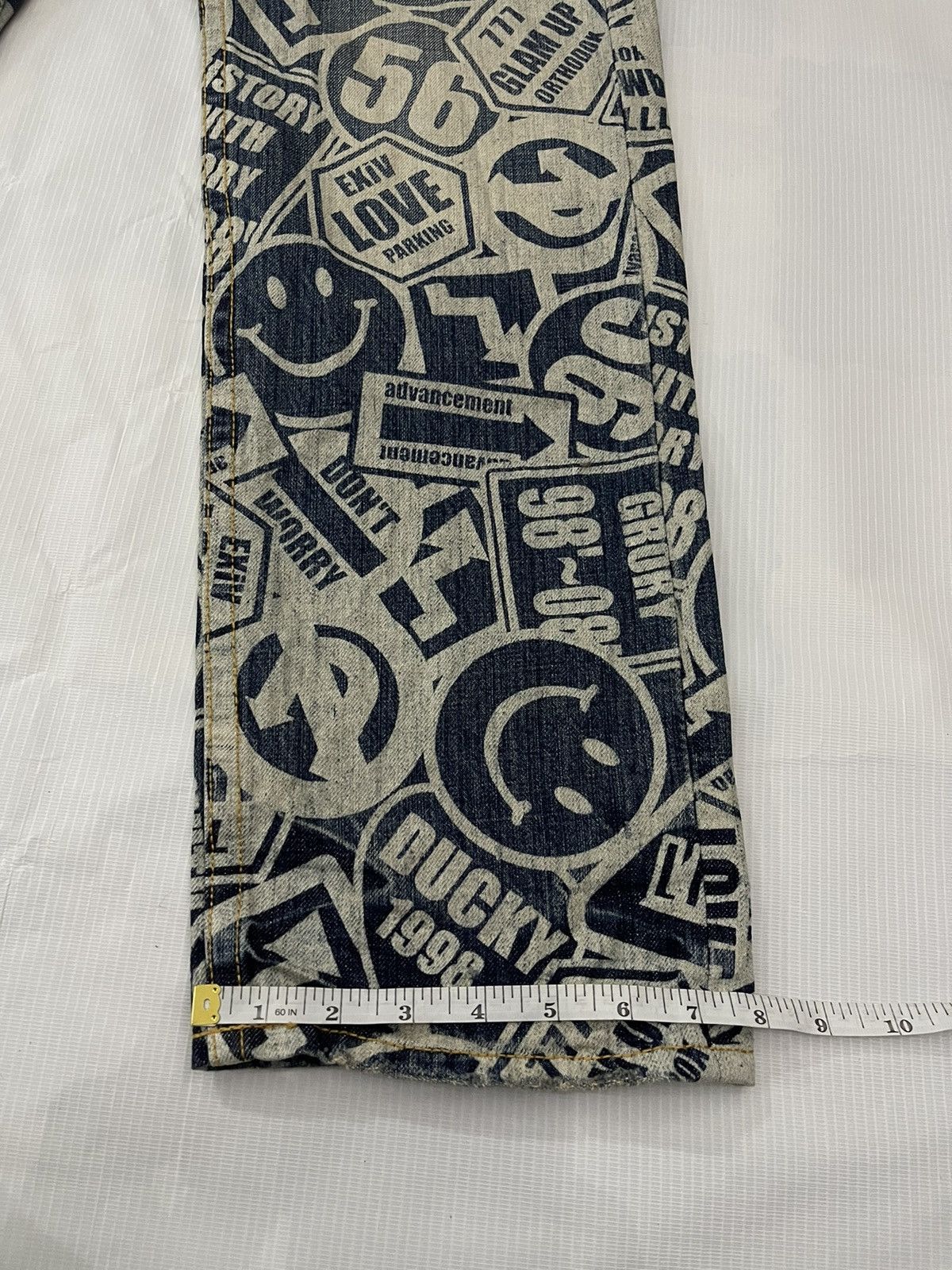 Japanese Brand Full Print Smile Jeans Size US 33 - 10 Thumbnail