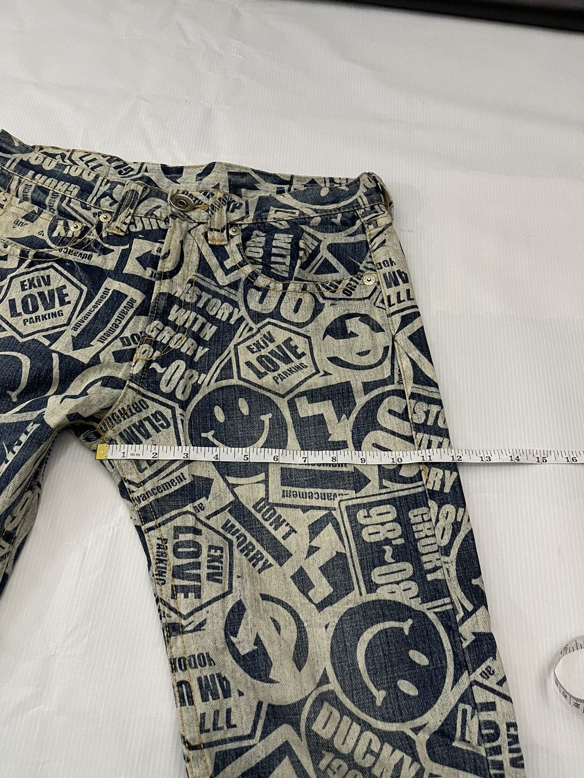 Japanese Brand Full Print Smile Jeans Size US 33 - 8 Thumbnail