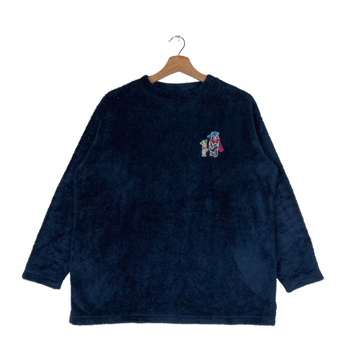 Uniqlo Japanese Brand Uniqlo Collaboration Winnie The Pooh Pullover Size US XL / EU 56 / 4 - 1 Thumbnail