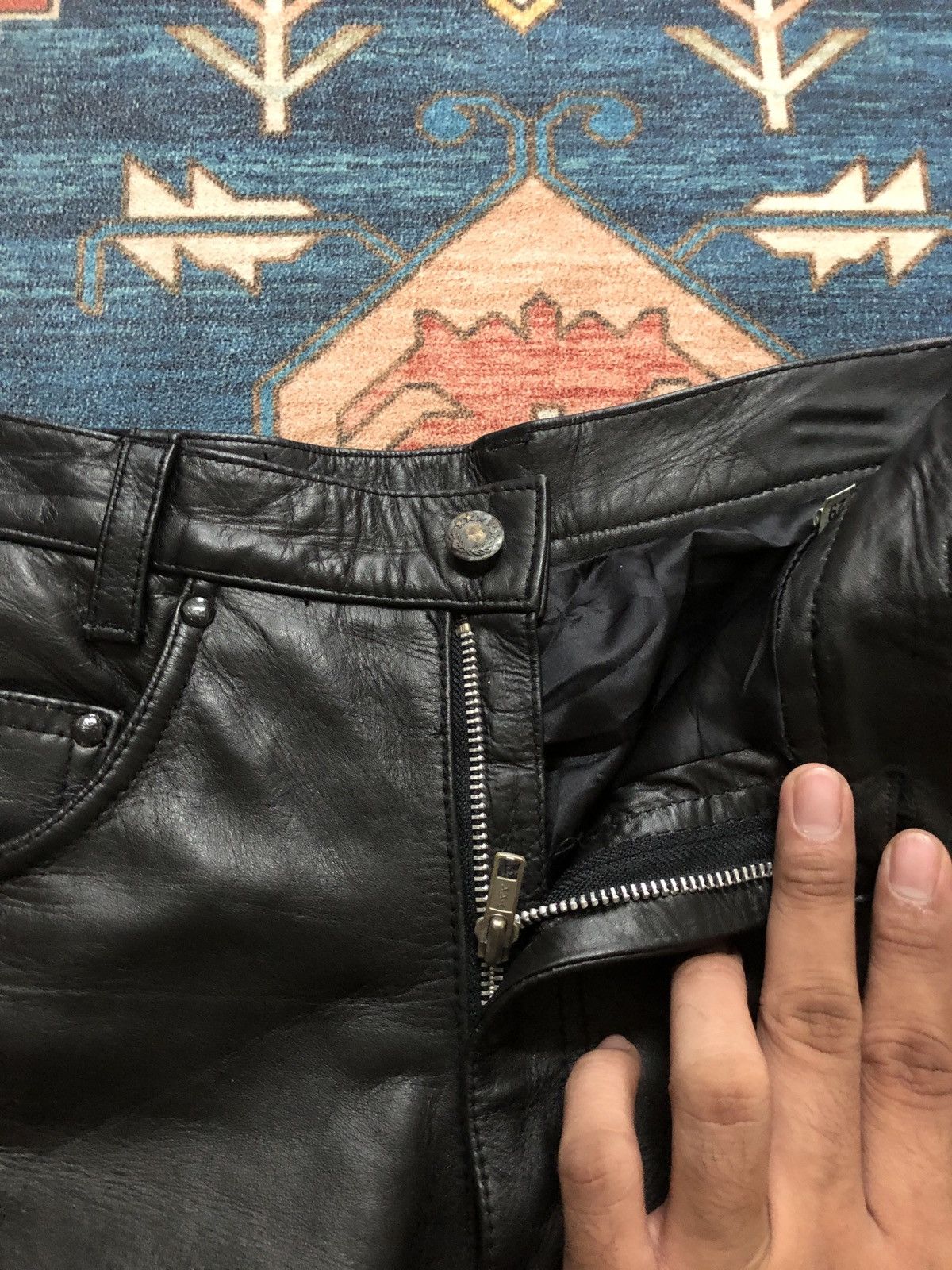 Japanese Brand VINTAGE GENUINE LEATHER TROUSERS PANT ROCKERS PUNK Size US 28 / EU 44 - 12 Thumbnail