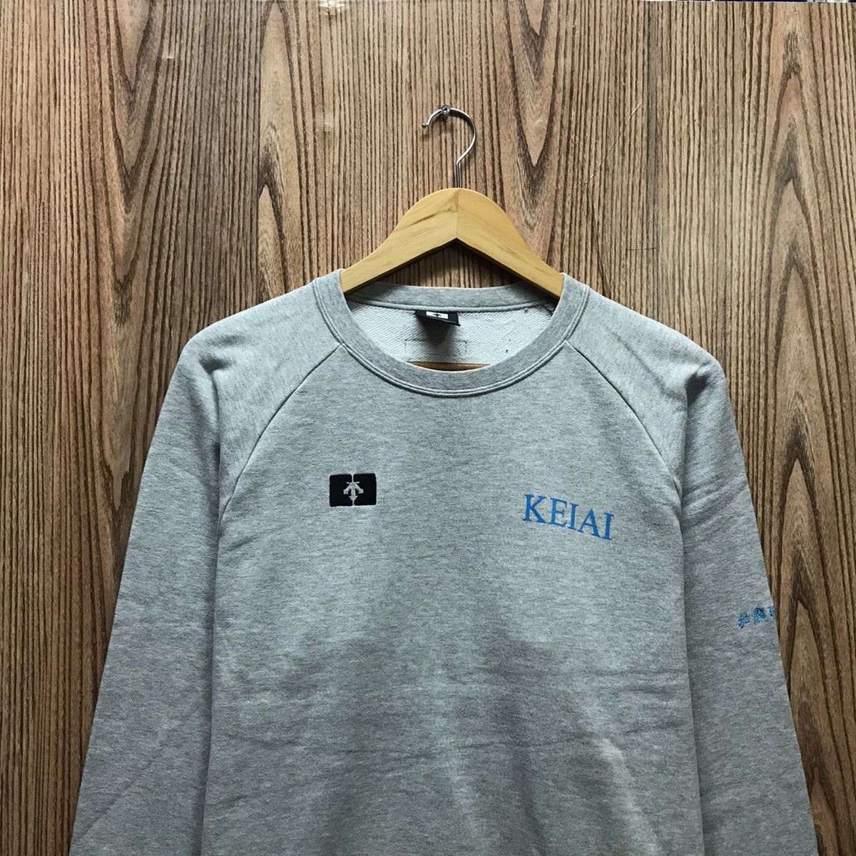 Descente × Sports Specialties × Vintage Vintage Descente Sweatshirt Descente Keiai Jumper Size US M / EU 48-50 / 2 - 3 Thumbnail