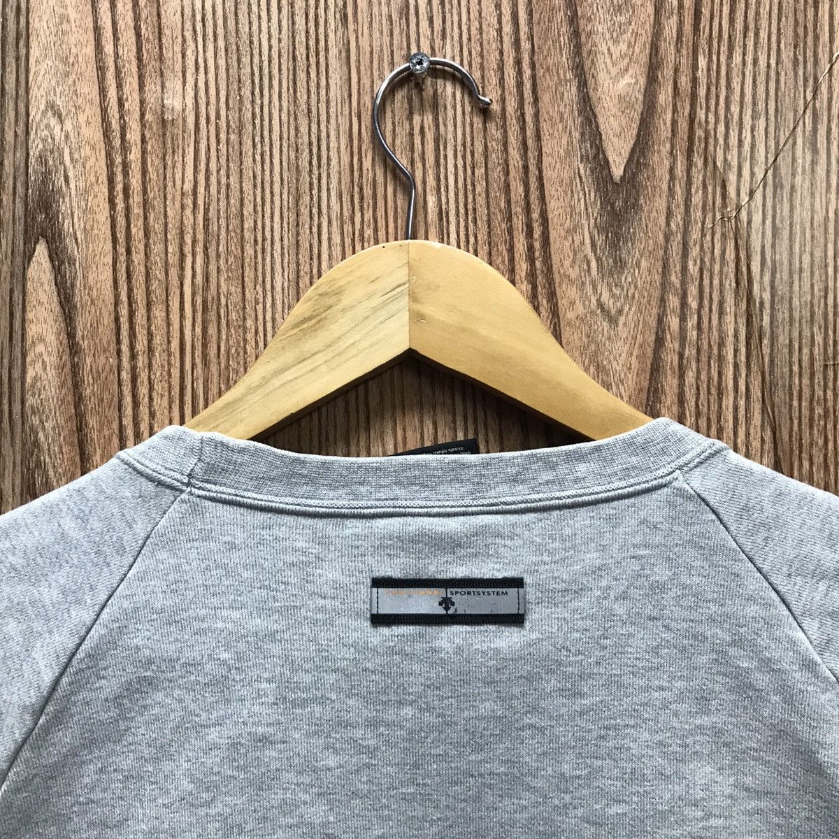 Descente × Sports Specialties × Vintage Vintage Descente Sweatshirt Descente Keiai Jumper Size US M / EU 48-50 / 2 - 10 Thumbnail