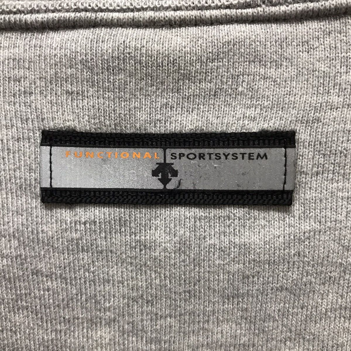 Descente × Sports Specialties × Vintage Vintage Descente Sweatshirt Descente Keiai Jumper Size US M / EU 48-50 / 2 - 11 Thumbnail