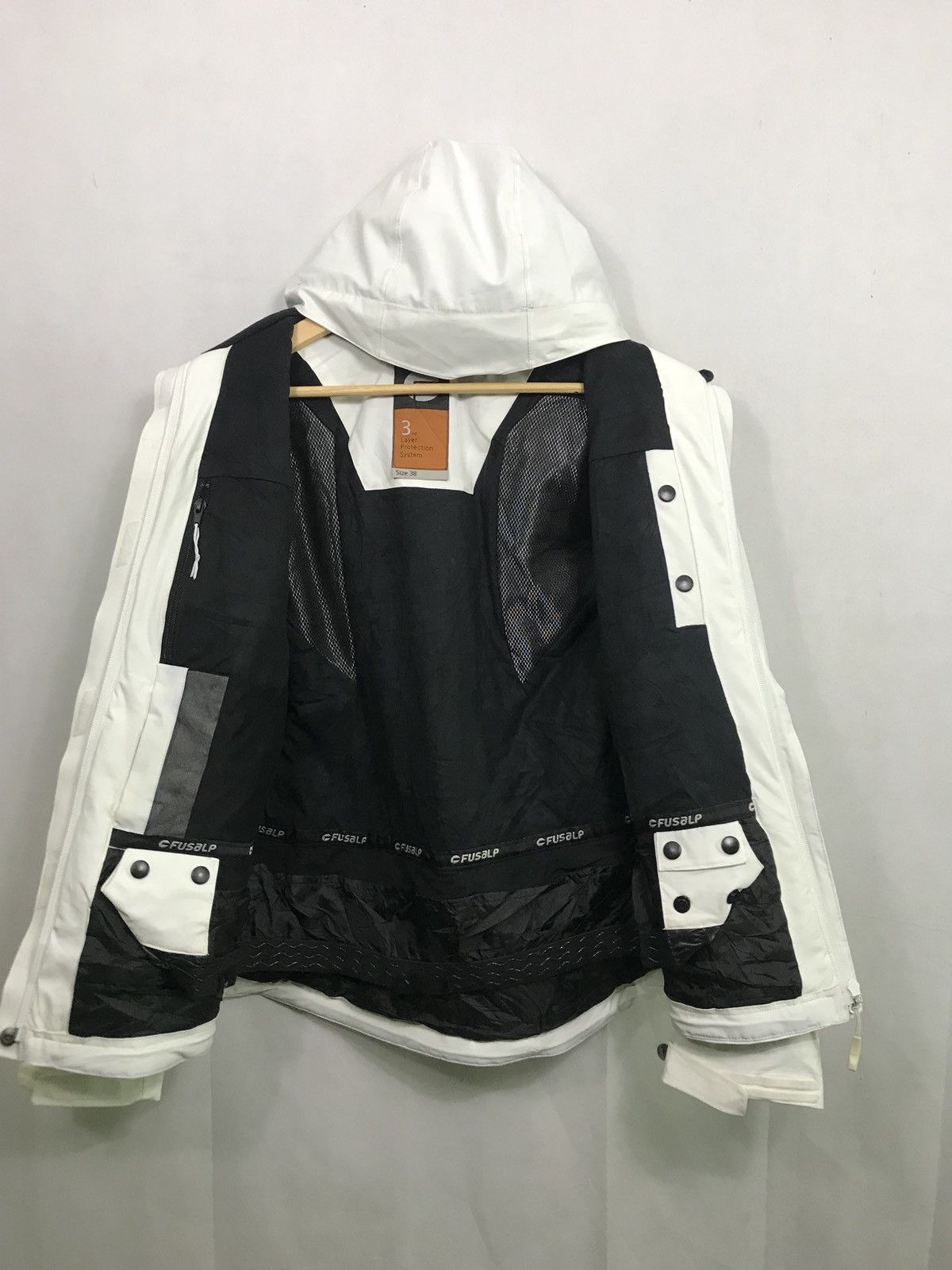Fusalp 🔥 Fusalp Perfortex Technical Lamination 3rd Layer Protectio Size US S / EU 44-46 / 1 - 9 Thumbnail