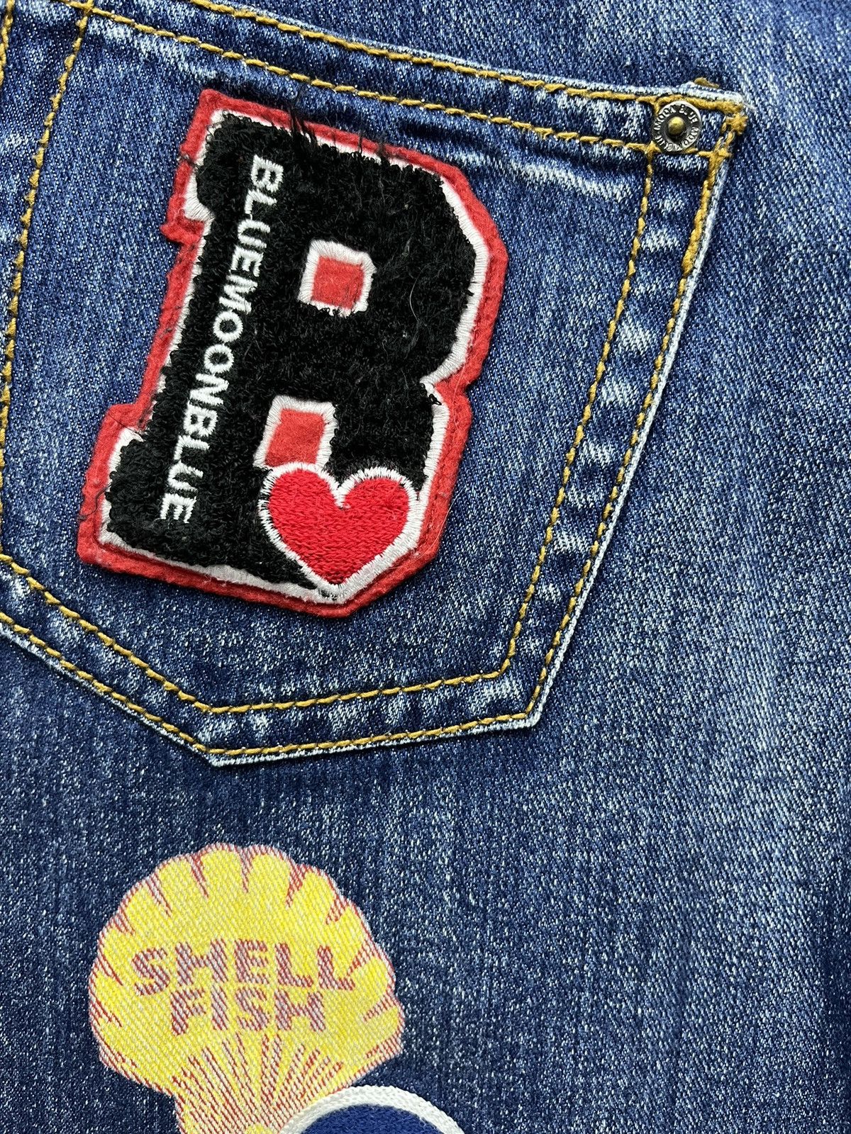 Japan Blue 🌙 BLUE MOON BLUE Embroidered Printed Patches Low Rise Slim Size 30" / US 8 / IT 44 - 13 Thumbnail