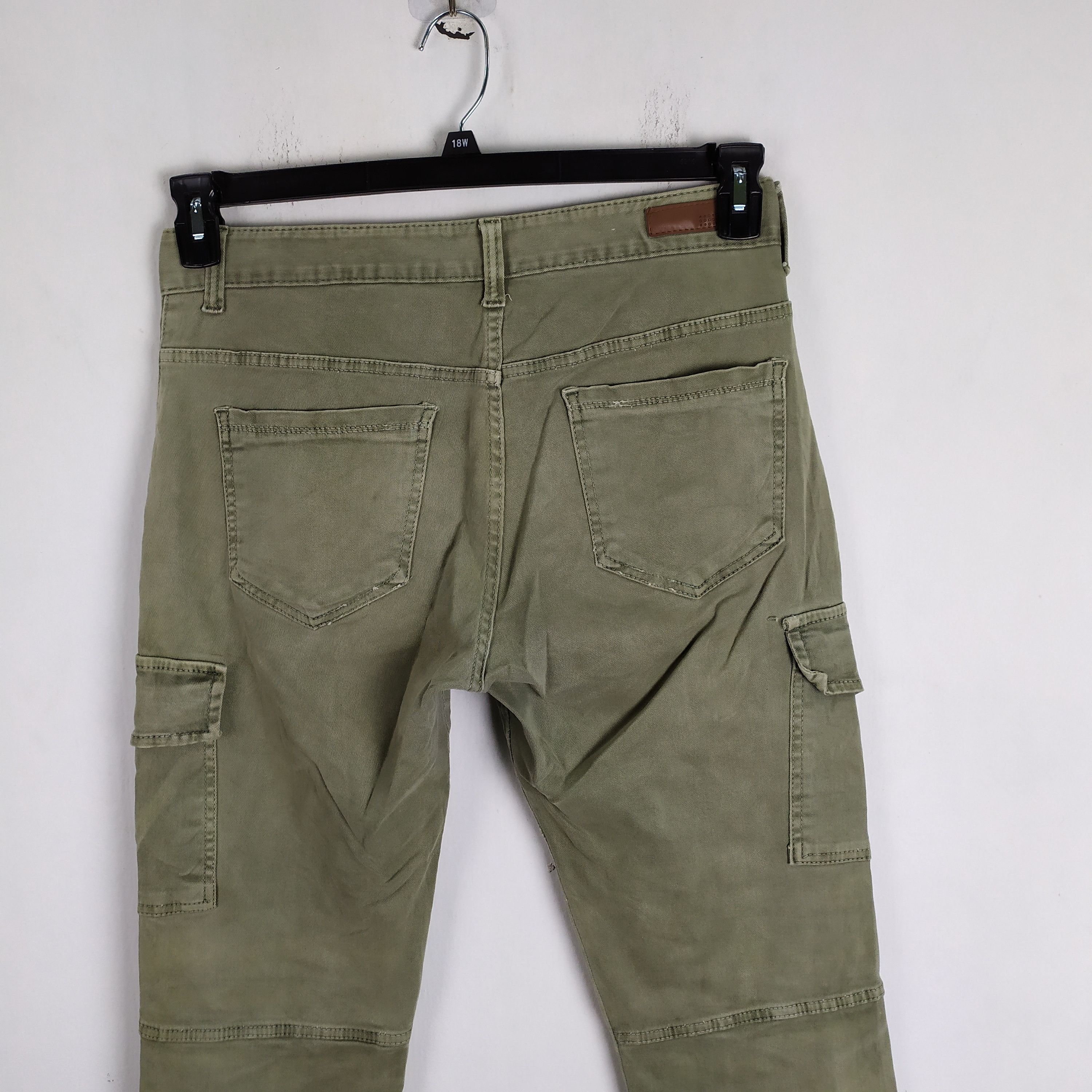 Japanese Brand VINTAGE JAPANESE BRAND FADED CARGO PANTS Size US 32 / EU 48 - 9 Thumbnail