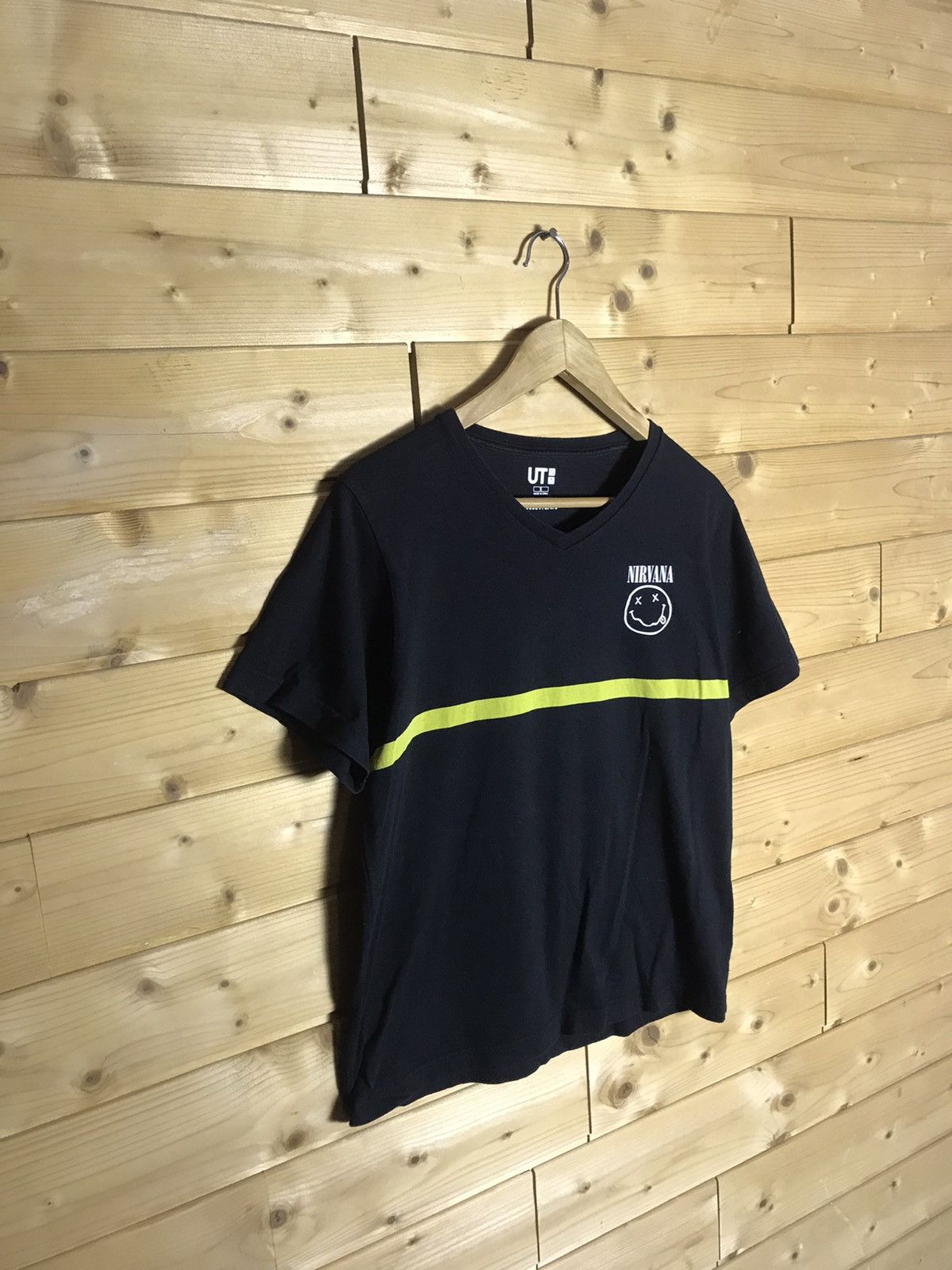 Uniqlo Uniqlo X Nirvana t-shirt Size US S / EU 44-46 / 1 - 2 Thumbnail