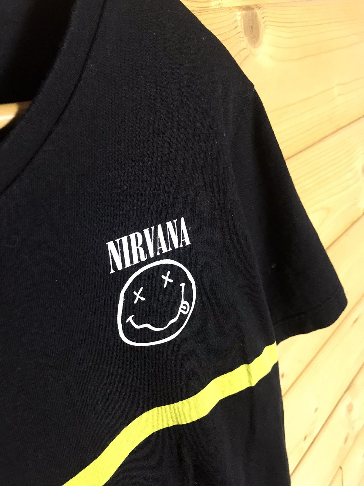 Uniqlo Uniqlo X Nirvana t-shirt Size US S / EU 44-46 / 1 - 3 Thumbnail