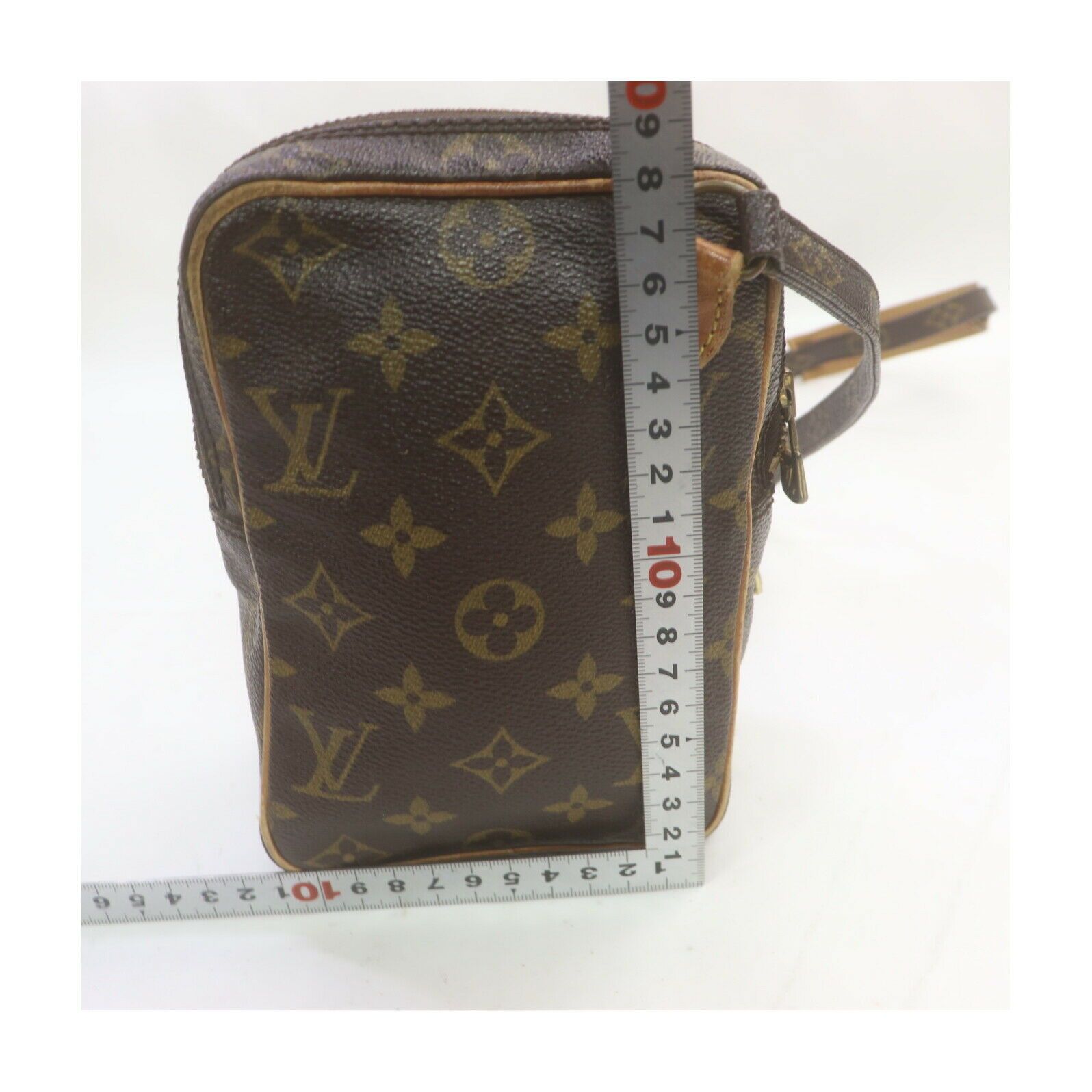 Louis Vuitton Amazon Crossbody Bag Size ONE SIZE - 3 Thumbnail