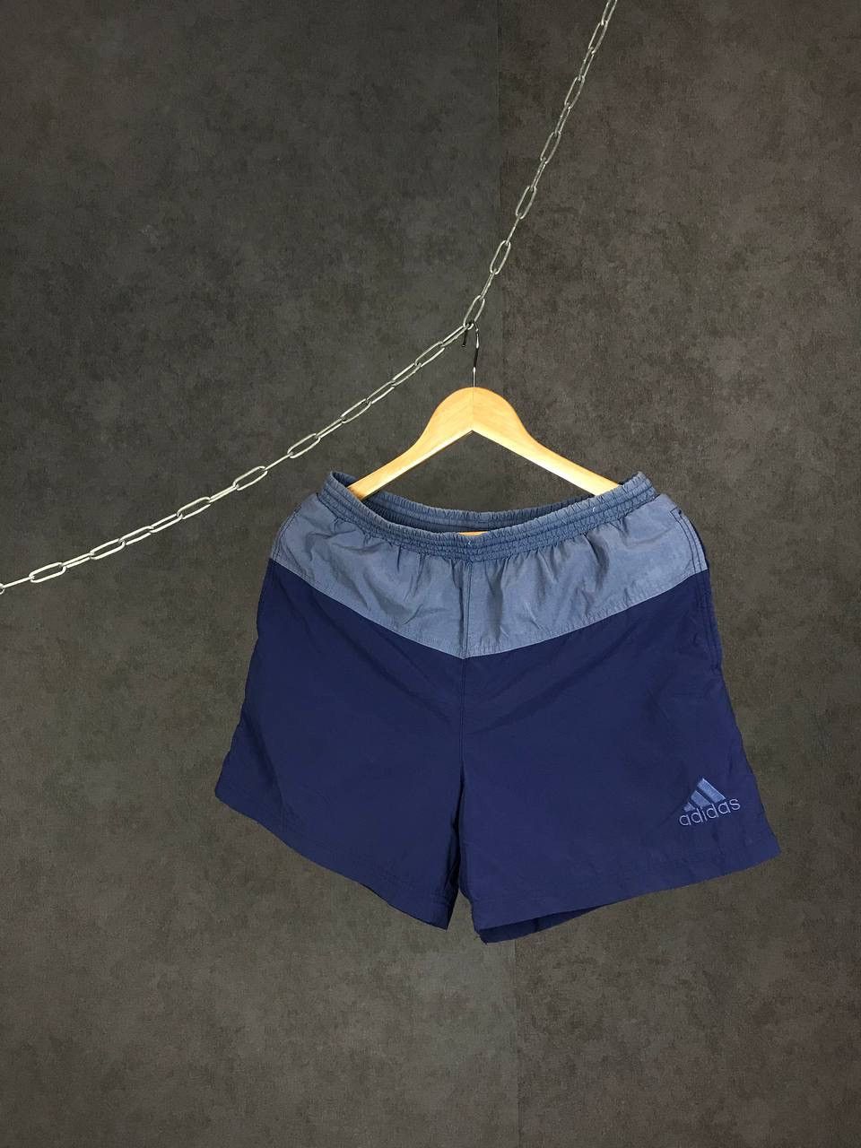 Adidas Adidas vintage streetwear big logo shorts Size US 30 / EU 46 - 3 Thumbnail