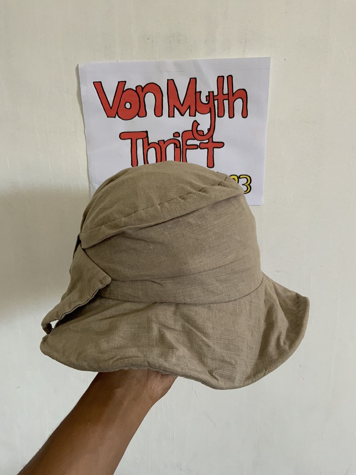 If Six Was Nine Queen Head Ourdoor Bucket Hat Size ONE SIZE - 4 Thumbnail