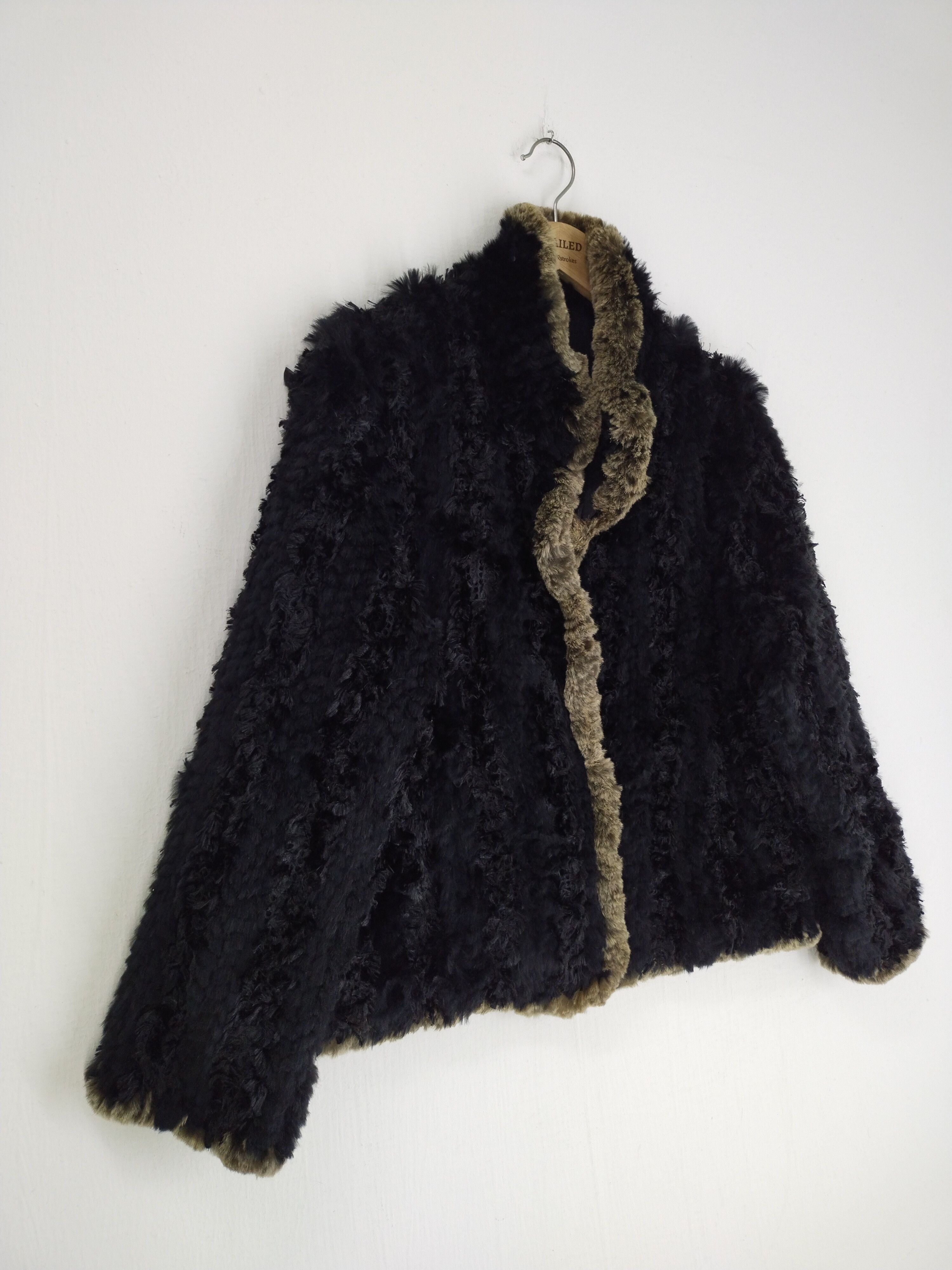 Balmain Vintage Balmain Paris Fur Faux Jacket Size L / US 10 / IT 46 - 10 Thumbnail