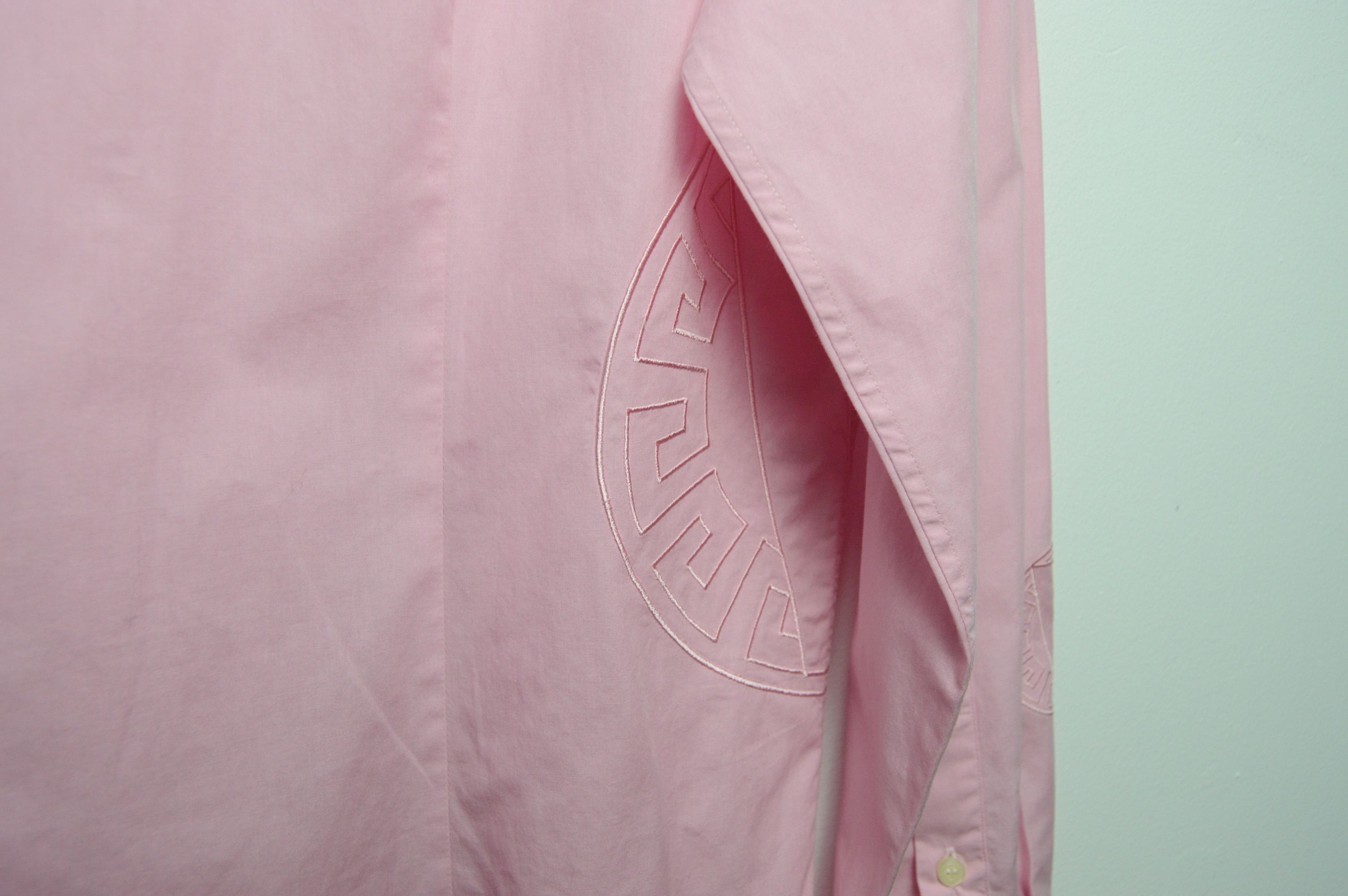 Versace versace shirt embroidered logos Size US L / EU 52-54 / 3 - 11 Thumbnail