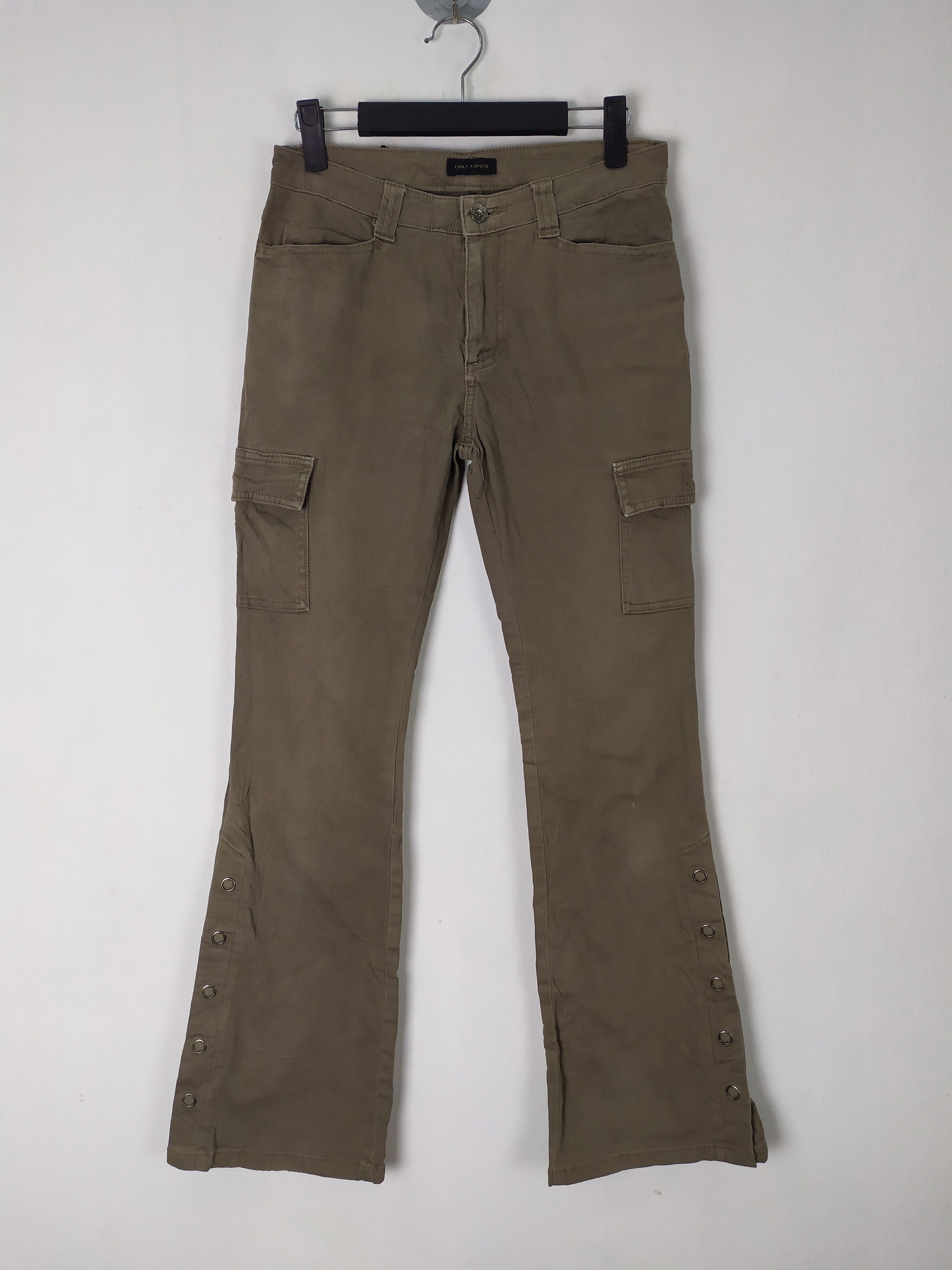 image of If Six Was Nine Daily Topics Cargo Flare Cargo Pants in Green, Men's (Size 26)