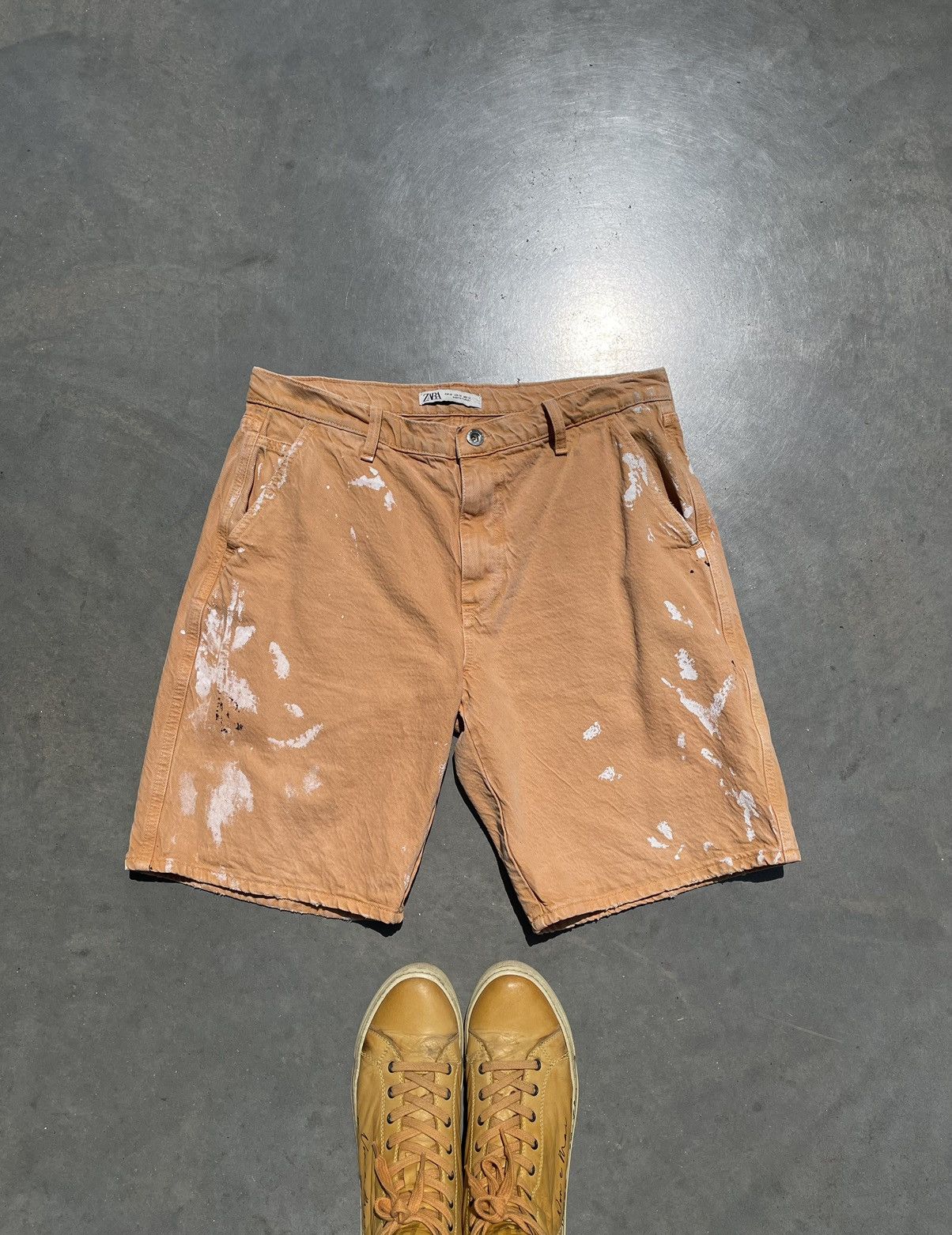 20471120 × If Six Was Nine × Vintage Zara Painted Loose Denim Shorts Size US 32 / EU 48 - 1 Thumbnail