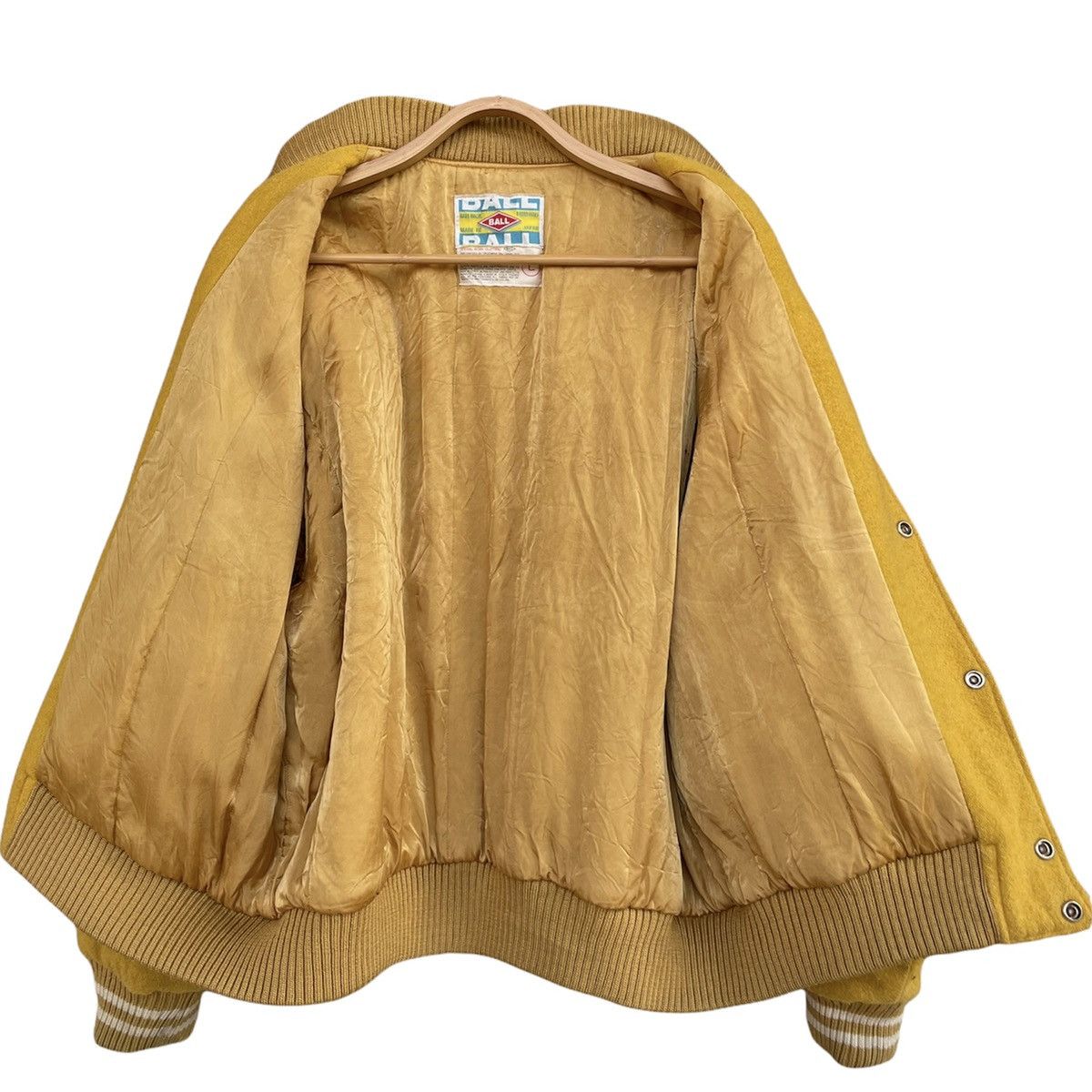 Vintage Vintage Ball Dog Yellow Wool Varsity Jacket Size US L / EU 52-54 / 3 - 17 Thumbnail