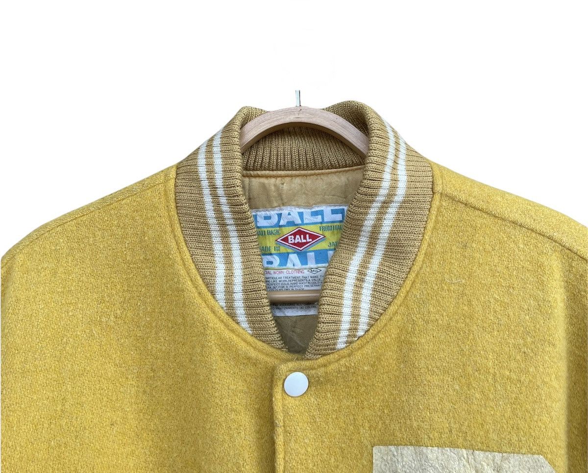 Vintage Vintage Ball Dog Yellow Wool Varsity Jacket Size US L / EU 52-54 / 3 - 14 Thumbnail