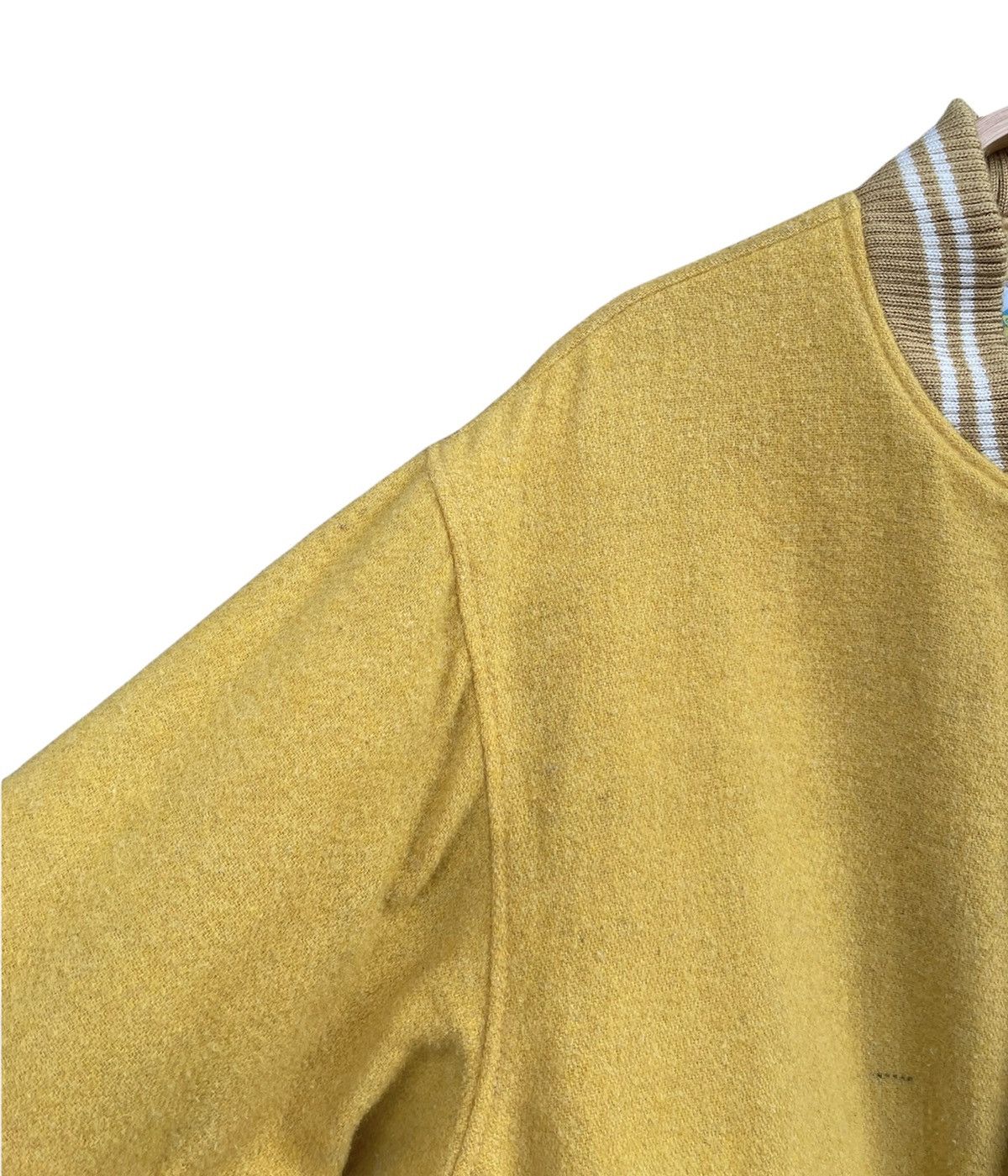 Vintage Vintage Ball Dog Yellow Wool Varsity Jacket Size US L / EU 52-54 / 3 - 10 Thumbnail