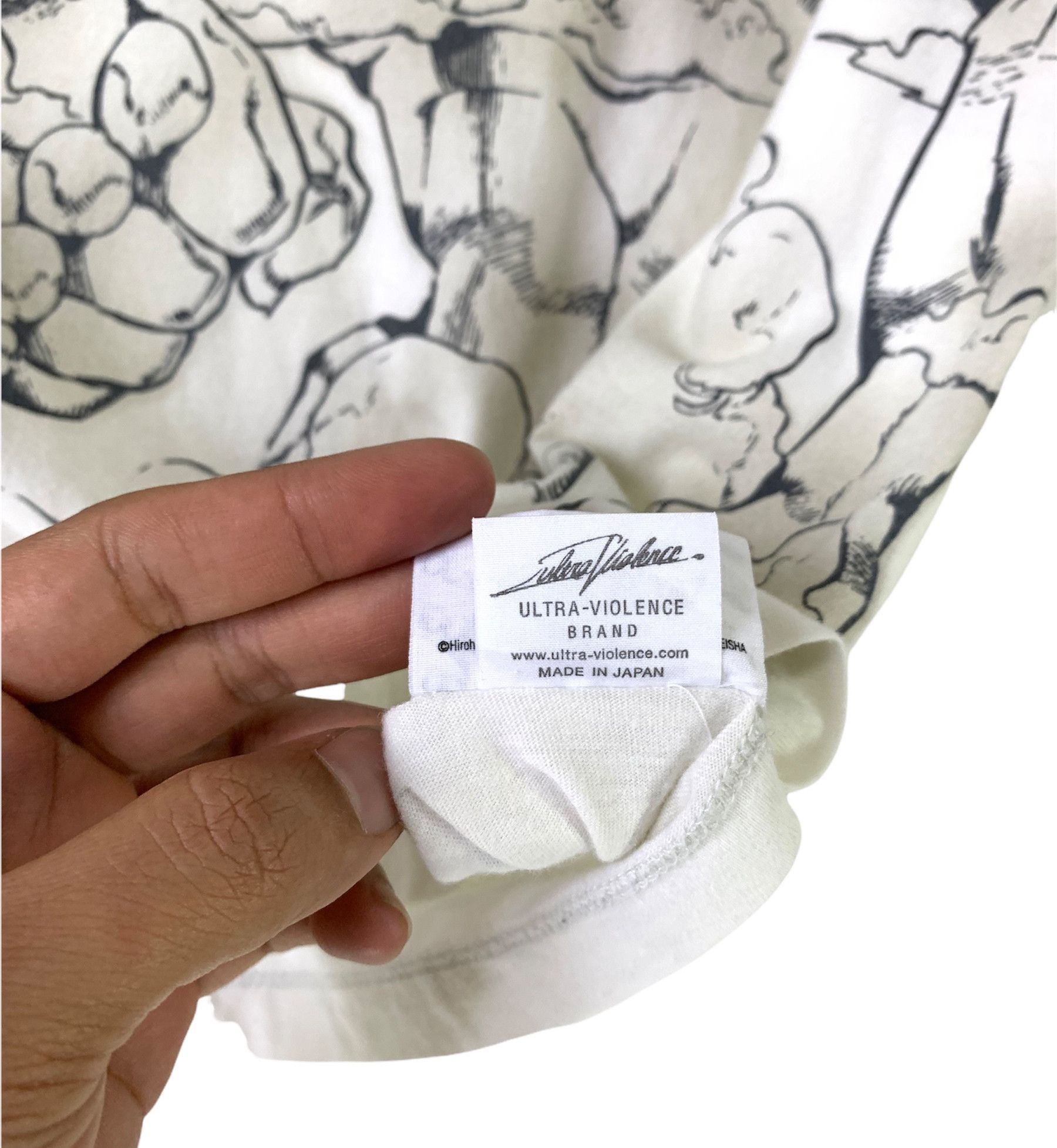 Anime × Japanese Brand Jojo's bizarre adventure ultra violence anime manga tshirt Size US XS / EU 42 / 0 - 5 Thumbnail
