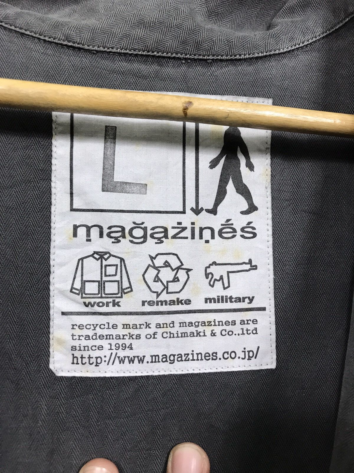Arkitip Magazine × Designer × Japanese Brand MAGAZINES WORK REMAKE MILITARY JACKET MADE IN JAPAN Size US L / EU 52-54 / 3 - 7 Thumbnail