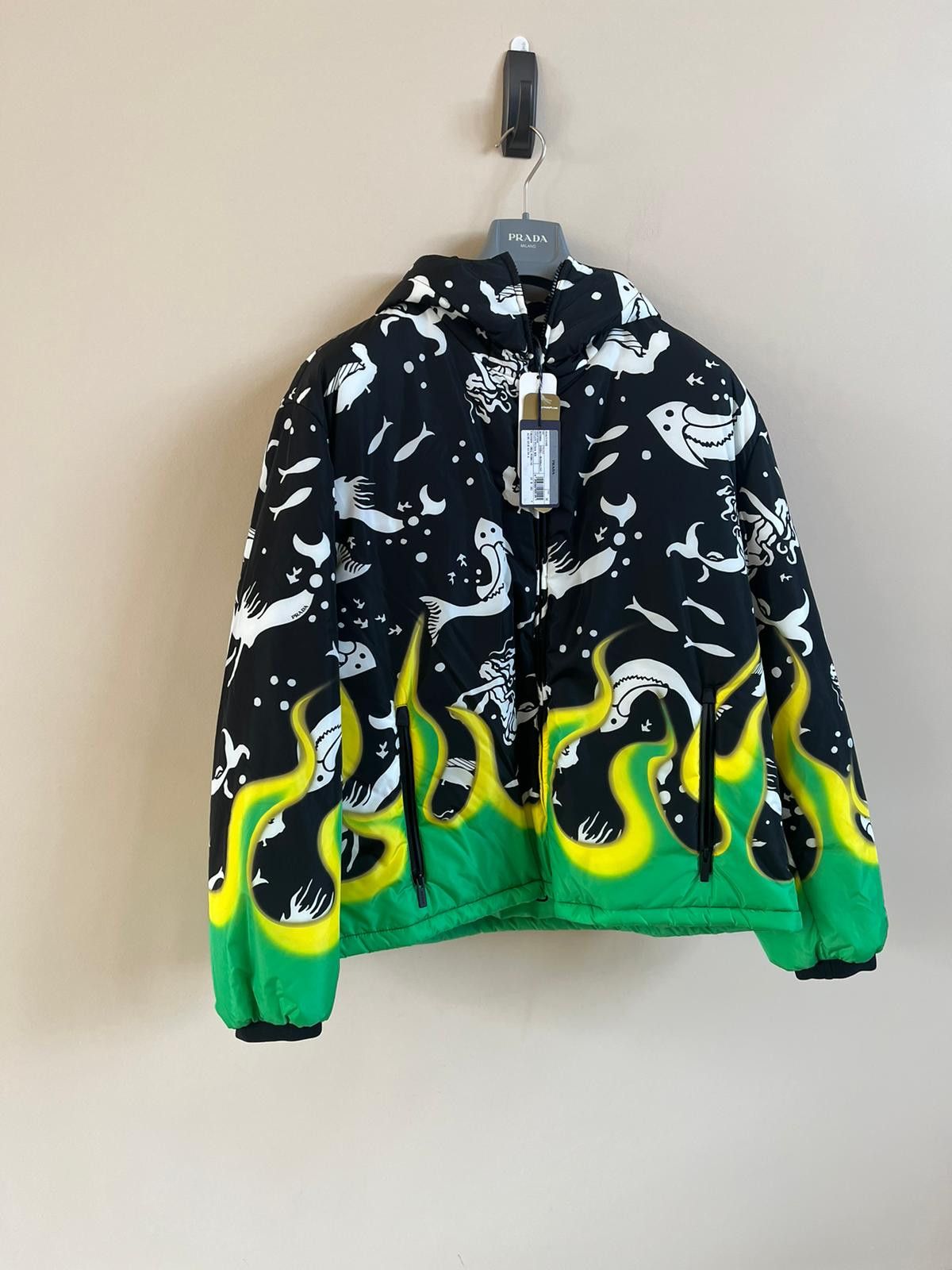 Prada Flames Fish Padded Jacket in Multicolor Size US M / EU 48-50 / 2 - 6 Thumbnail