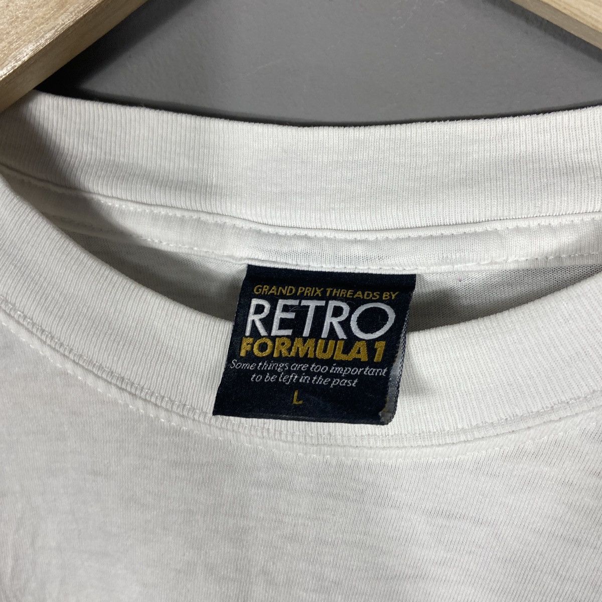 Sports Specialties Vintage Hesketh Formula 1 racing t-shirt Size US L / EU 52-54 / 3 - 3 Thumbnail