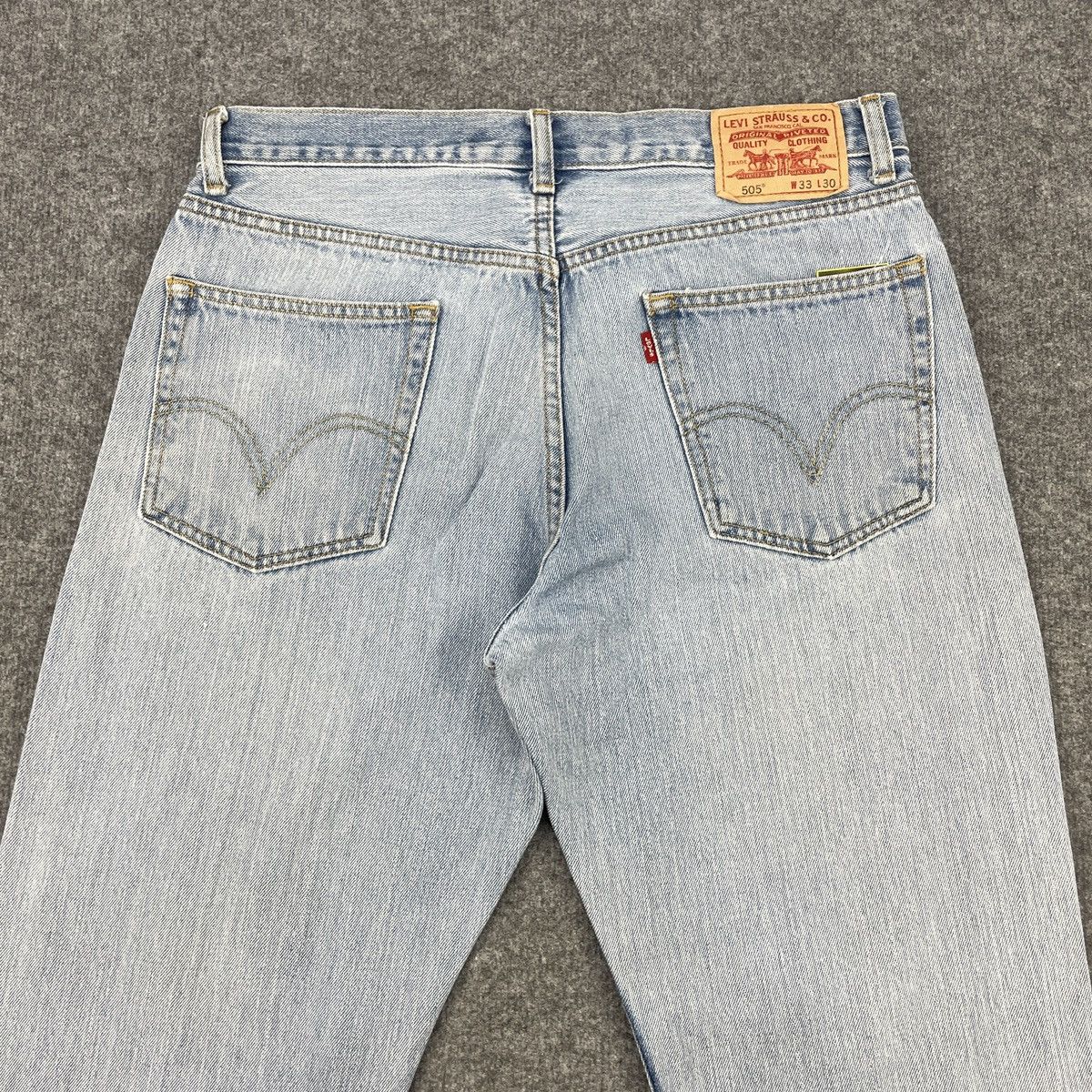 Levi's × Vintage Vintage Distressed Levi's 505 Light Blue Wash Size US 33 - 3 Thumbnail