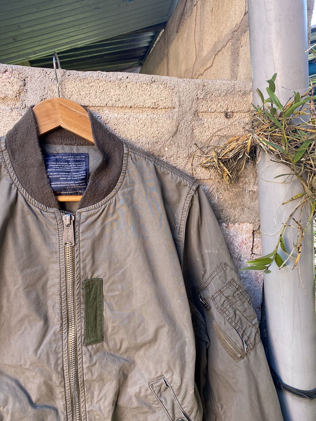 Avirex Vintage Distressed Avirex Multiple Pocket Jacket Size US L / EU 52-54 / 3 - 3 Thumbnail