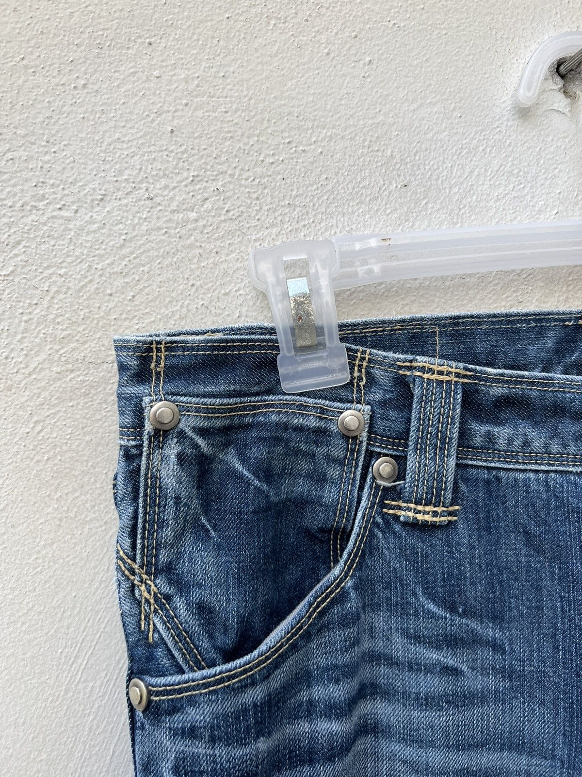 Japanese Brand × Levi's × Vintage Vintage 2002 Levi’s Engineered Fade Denim Bootcut Jeans Size US 31 - 7 Thumbnail