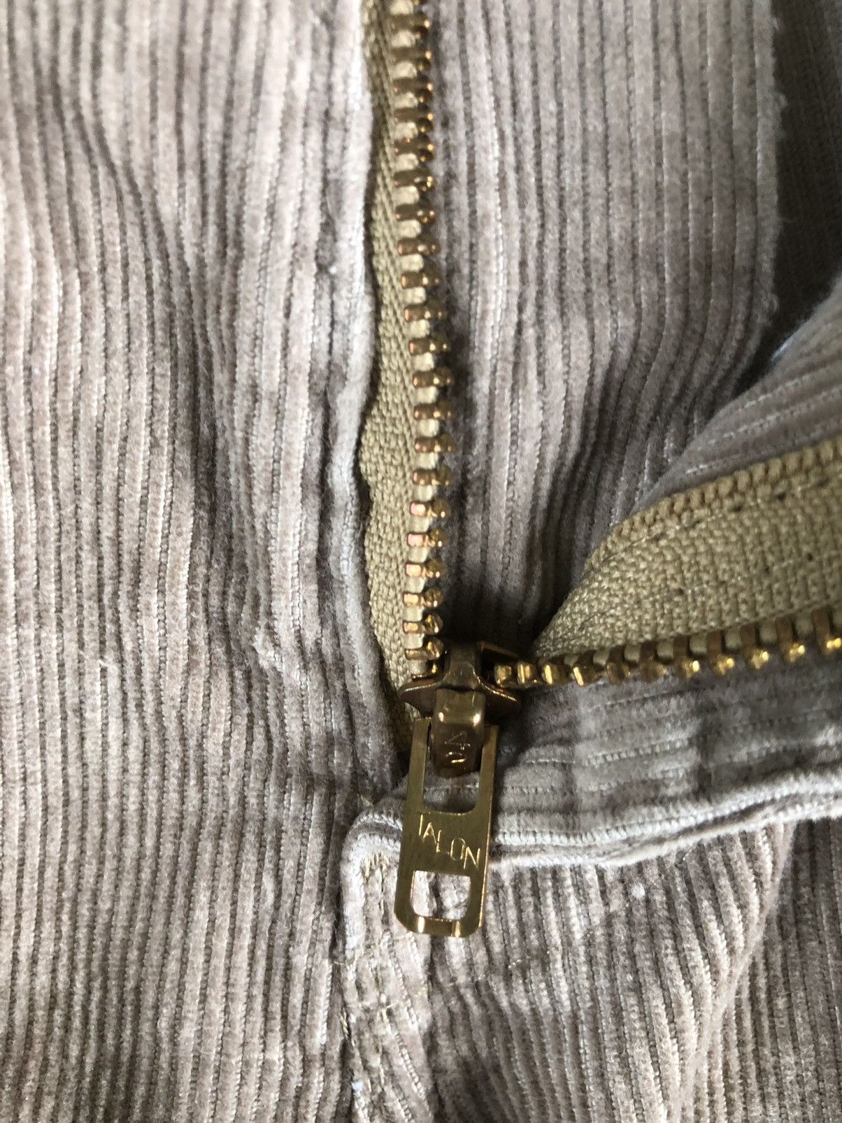 If Six Was Nine Vintage 80’s Levi’s Corduroy Pants Flared Jeans 517 Size US 31 - 14 Thumbnail