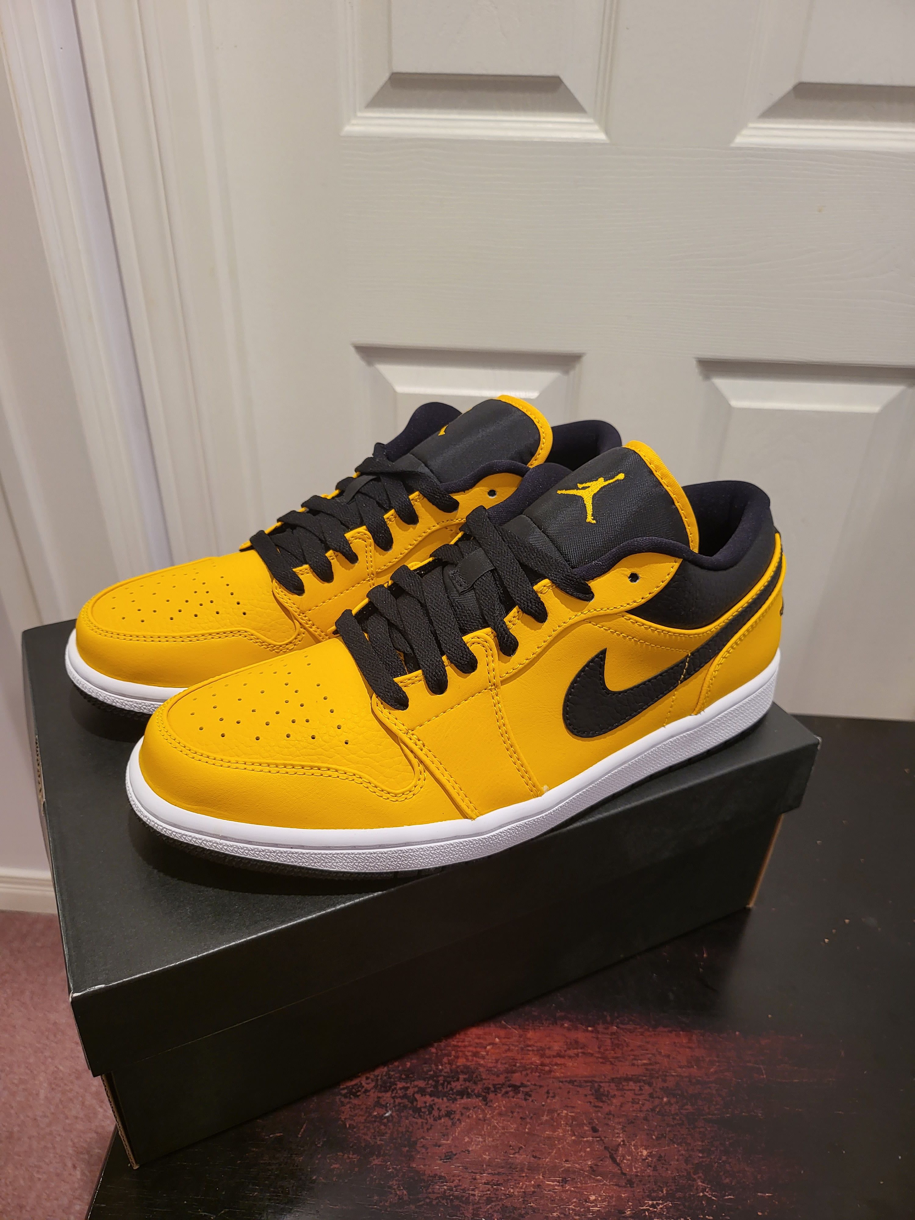 jordan 1 low green gold