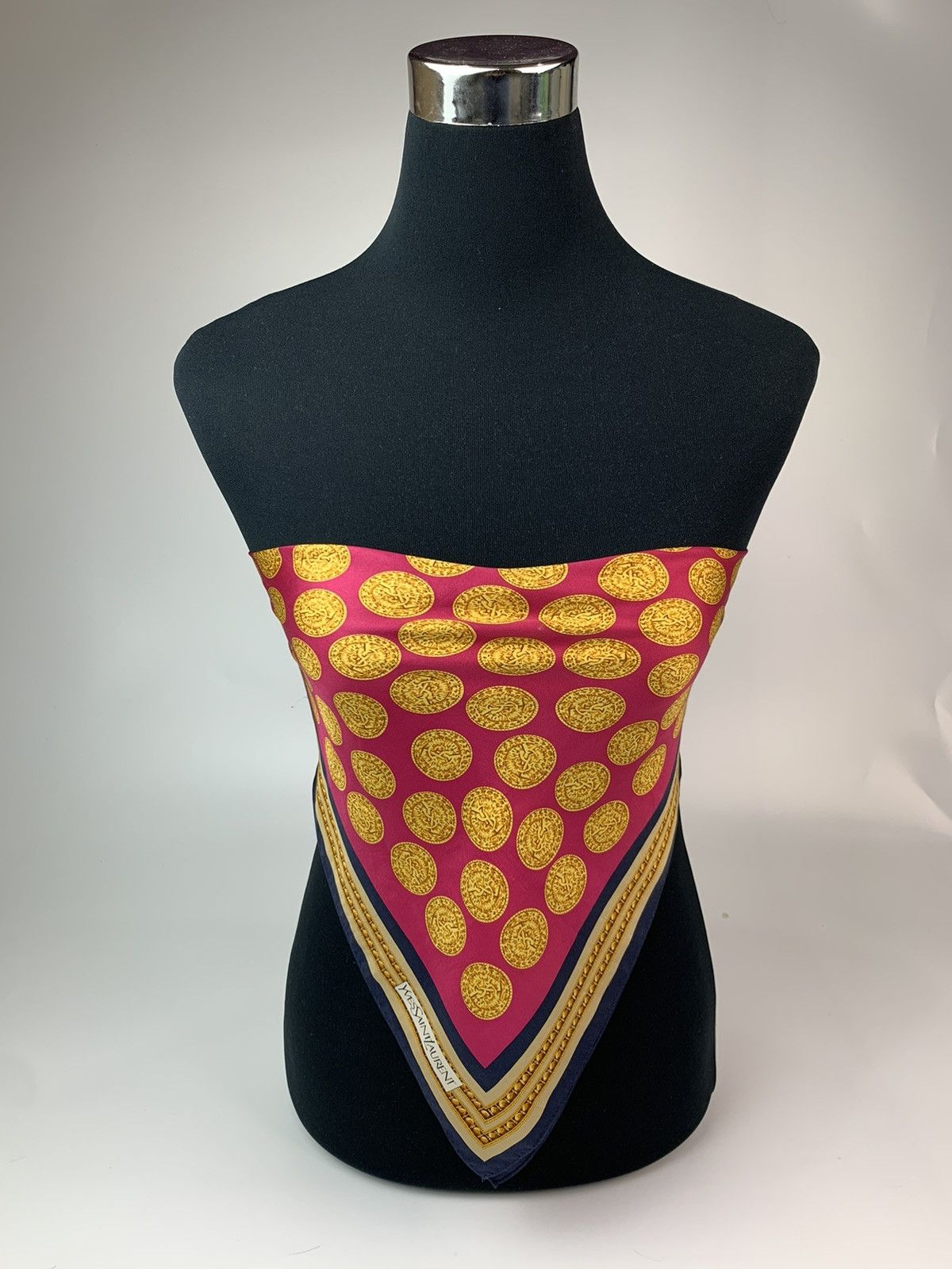 Yves Saint Laurent YVES SAINT LAURENT YSL SILK SCARF BANDANA Size ONE SIZE - 1 Thumbnail