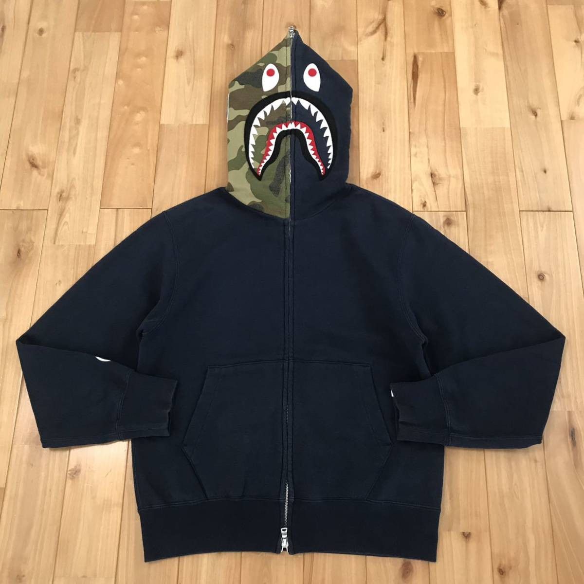Bape × Nigo 🔥2004 1st model🔥 Shark full zip hoodie BAPE camo Size US XS / EU 42 / 0 - 1 Thumbnail