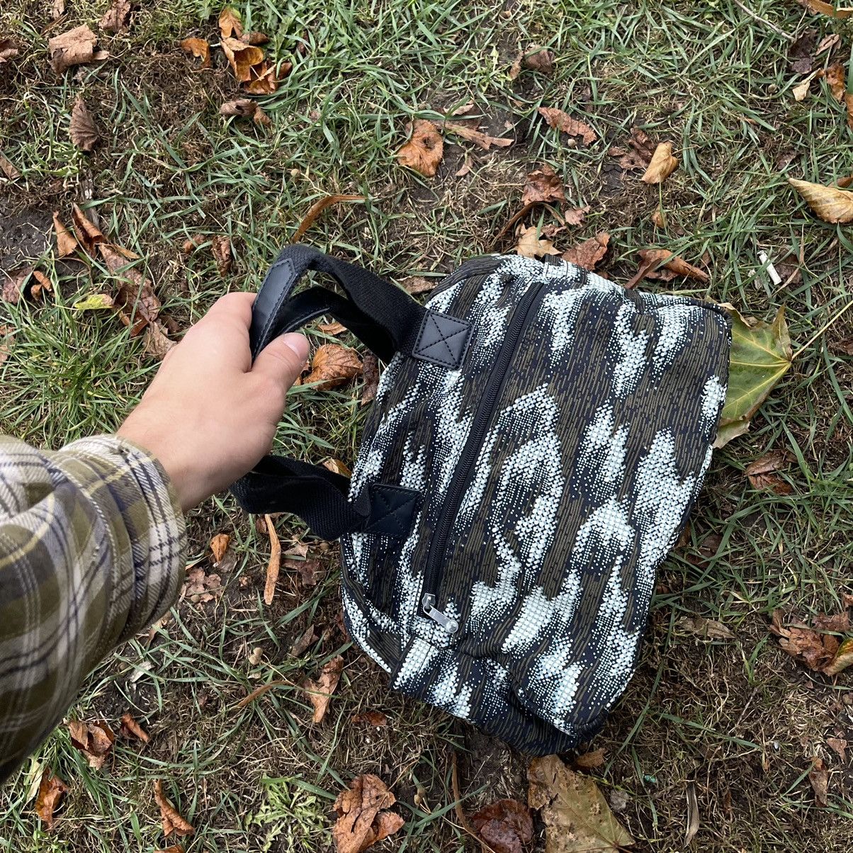 Vintage Vintage Y2K Kipling Knit Tote Bag Black White All Over Print Size ONE SIZE - 9 Thumbnail