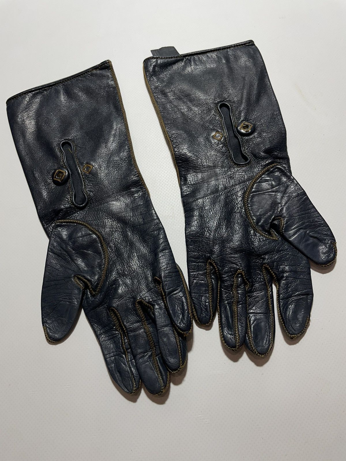 Prada Prada Women’s Leather Gloves Size ONE SIZE - 3 Thumbnail