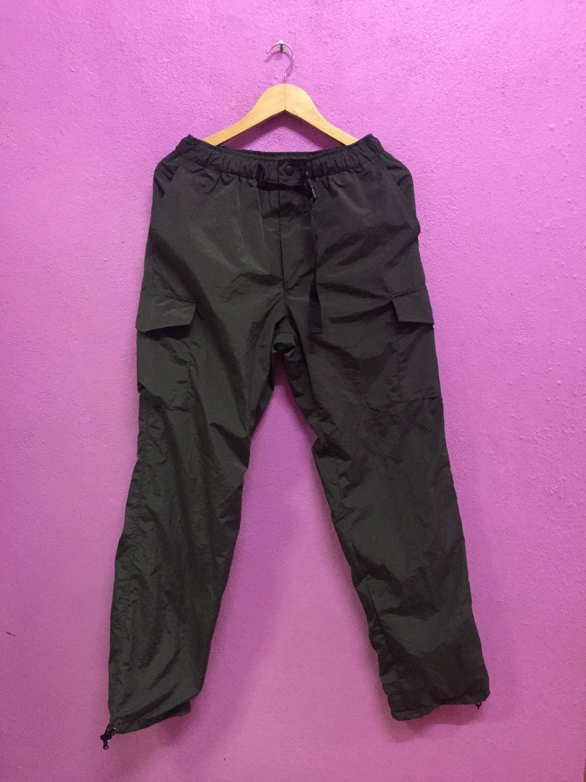 Uniqlo Uniqlo Track Pants Size M Size US 28 / EU 44 - 1 Thumbnail