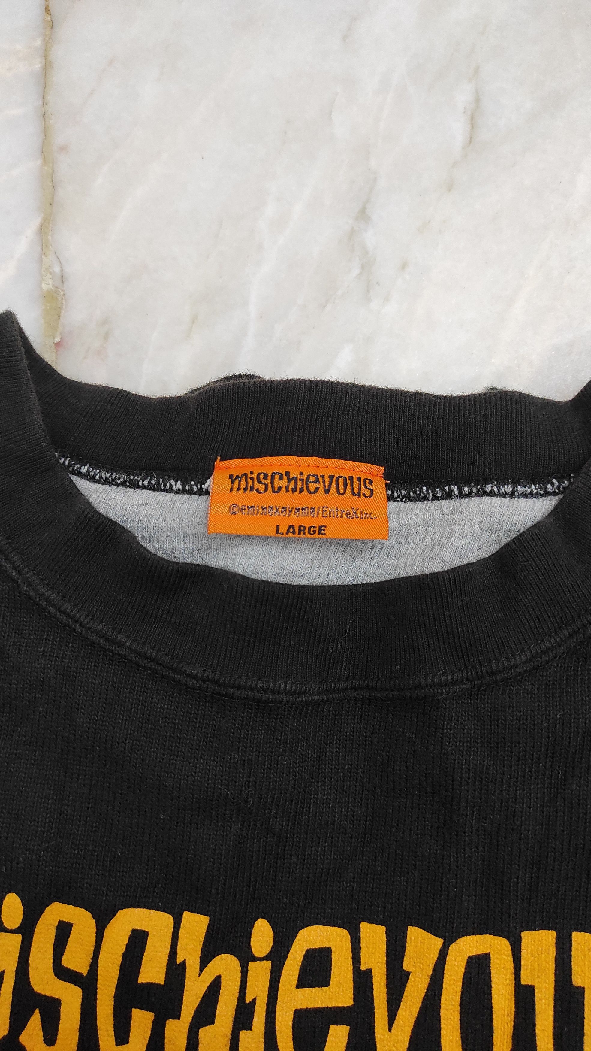 Japanese Brand Mischievous Emi Nakayama sleeveless vest crew neck sweats Size US L / EU 52-54 / 3 - 3 Thumbnail