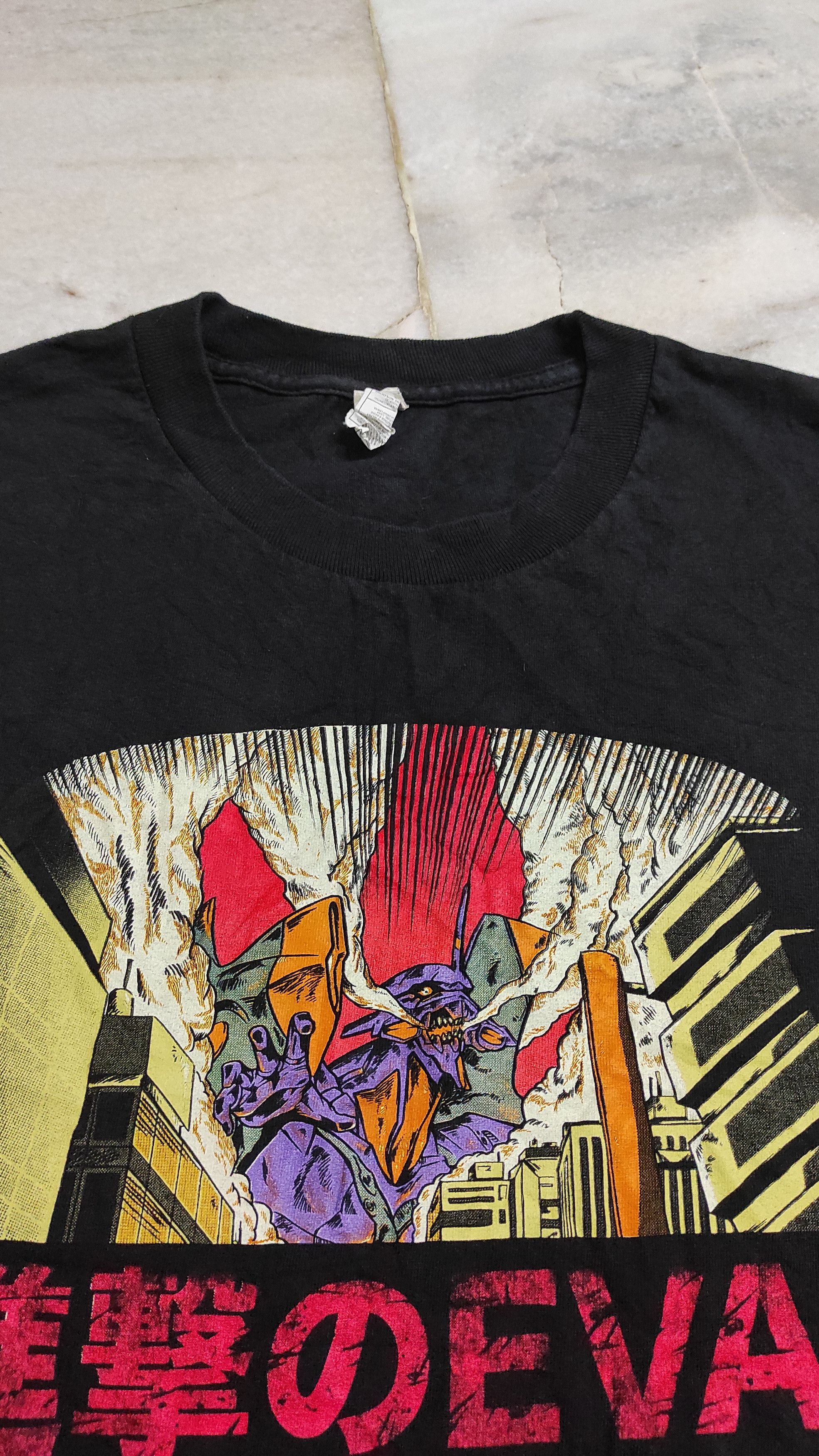 Anime Vtg Rare Neon Genesis Evangelion Attack Titan Anime Tshirt Size US L / EU 52-54 / 3 - 7 Thumbnail