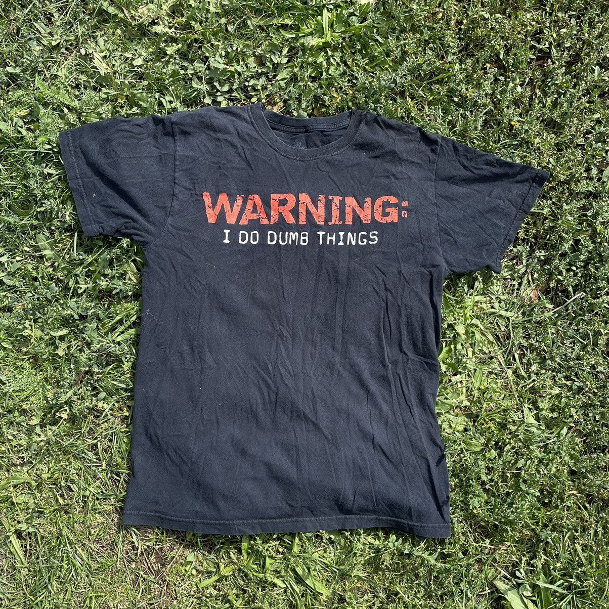 Vintage Vintage Y2K Faded Black Graphic Humor Tee Streetwear Grail M Size US M / EU 48-50 / 2 - 1 Thumbnail