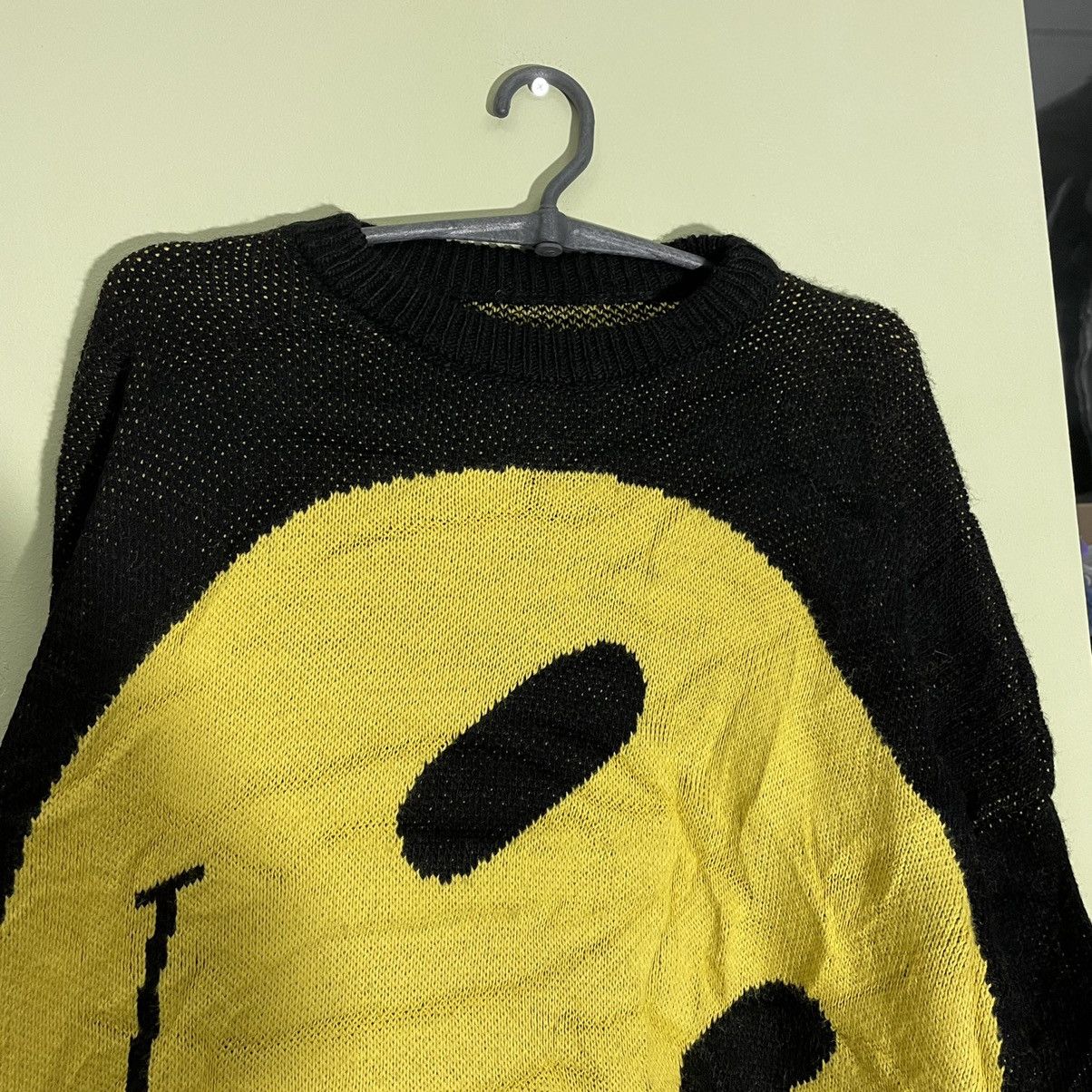 Vintage Y2K Sweater Smile Face Knitted Hype L