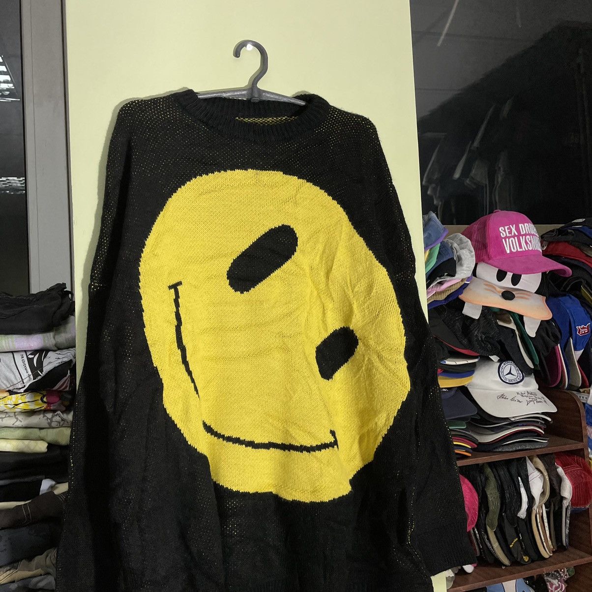 Vintage Y2K Sweater Smile Face Knitted Hype L